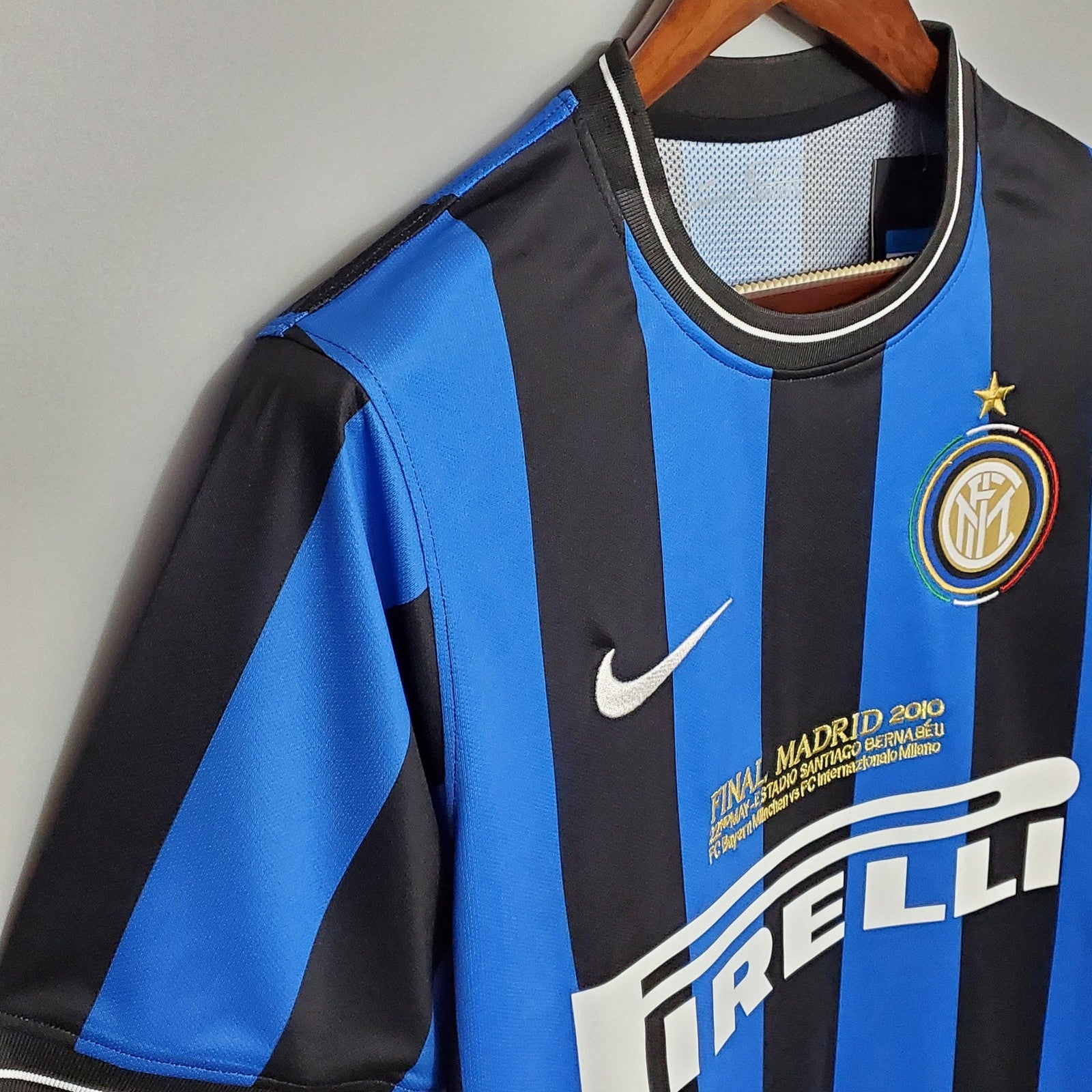 Retro 2010 Inter Milan Home