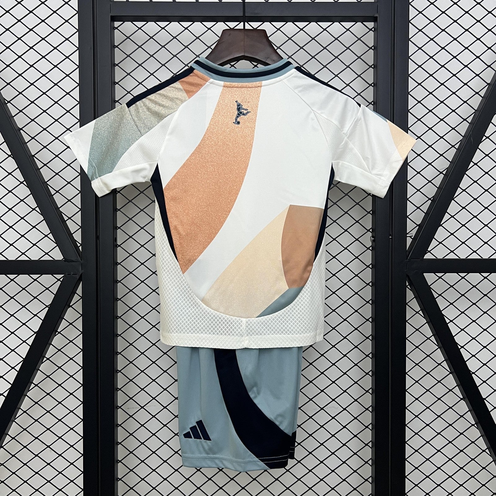 2025 Kids Spain Away