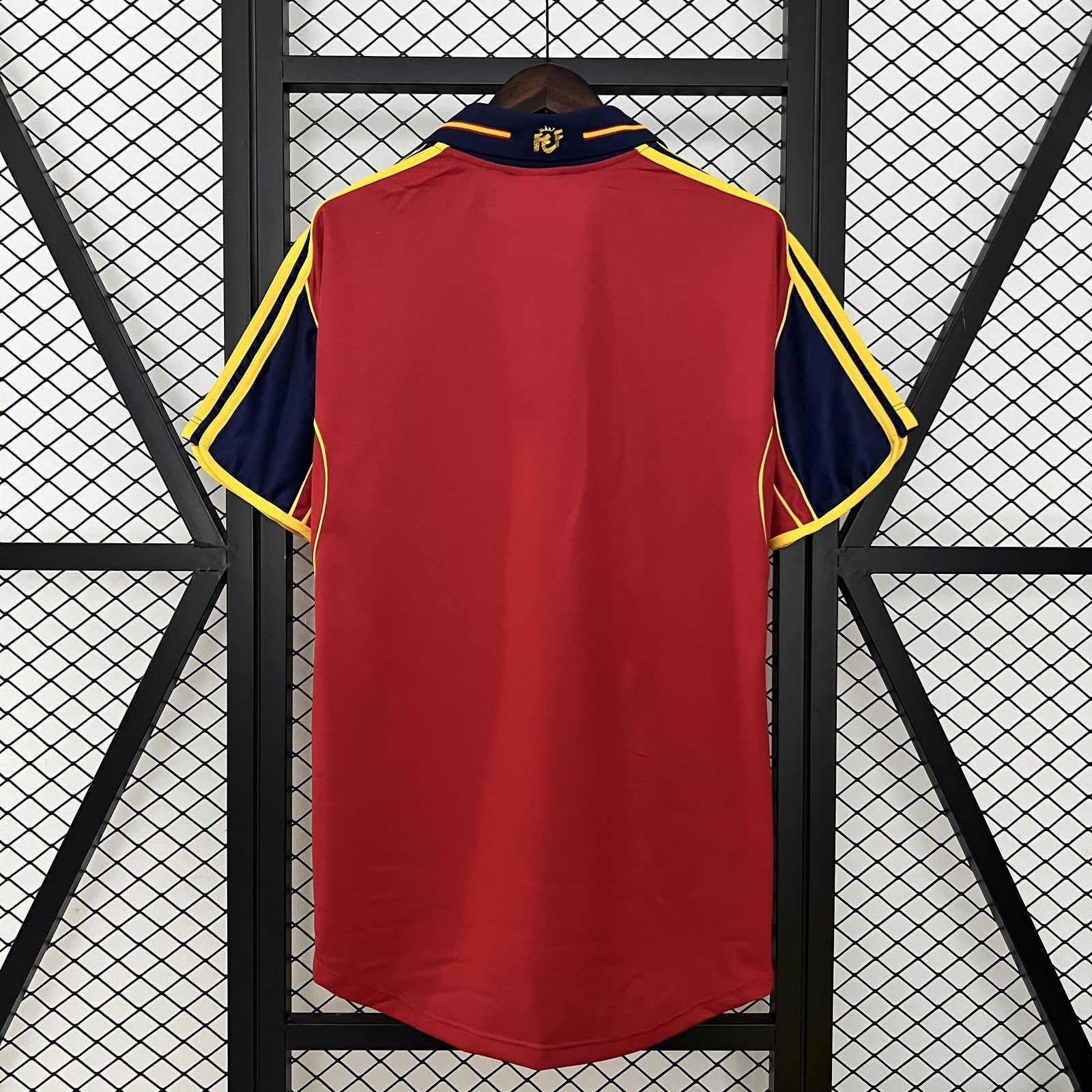 Retro Spain 2000 Home