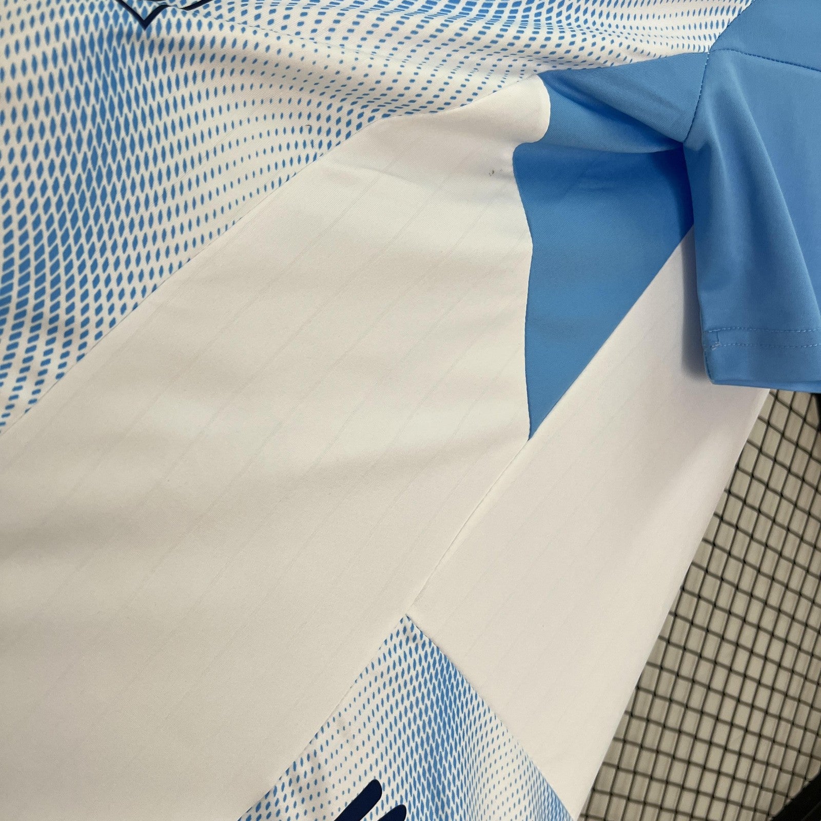 24 25 Millionaire Away