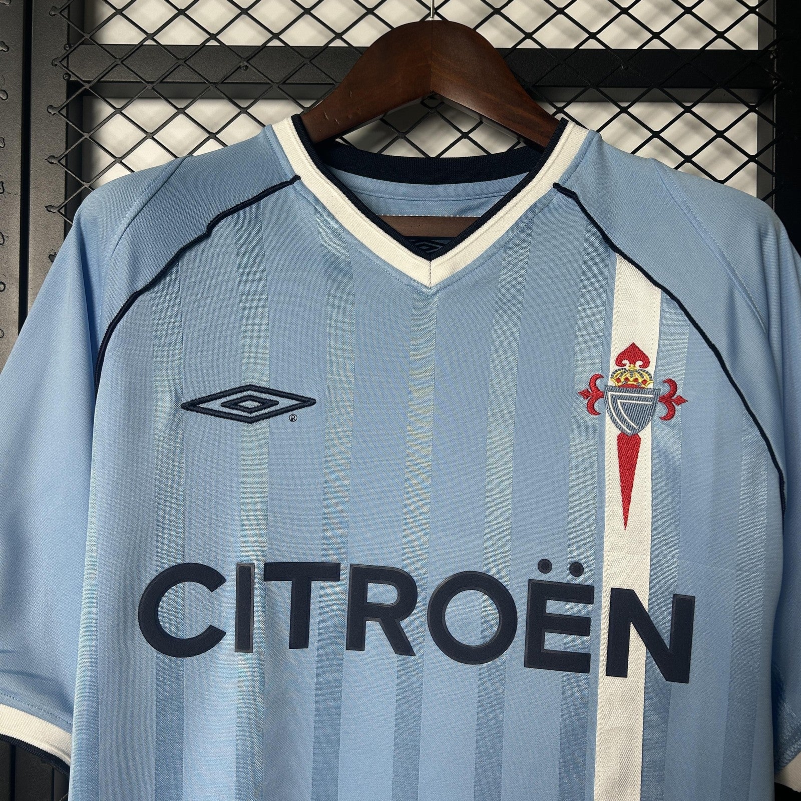Retro Celta 01 02 Home