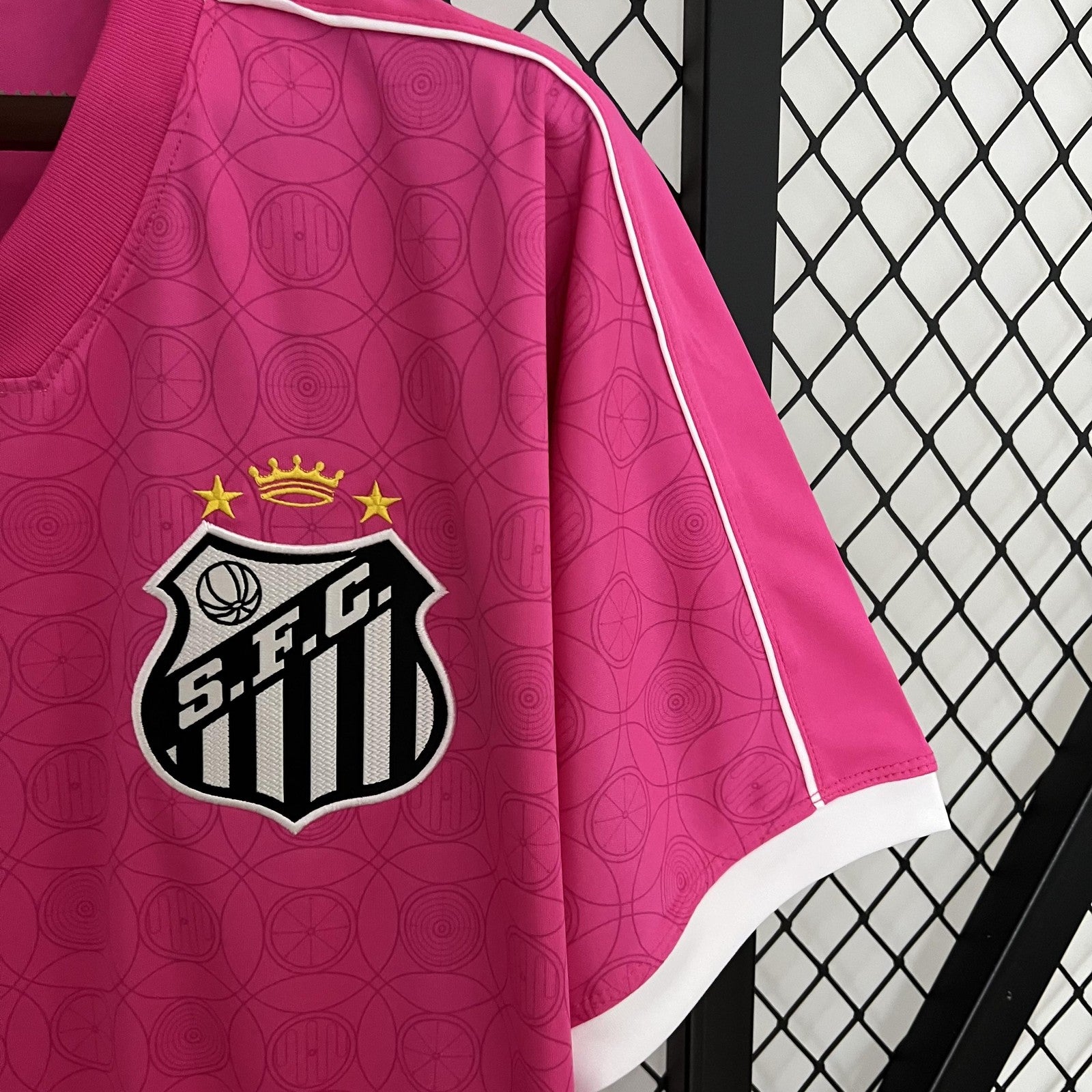 23 24 Santos Pink