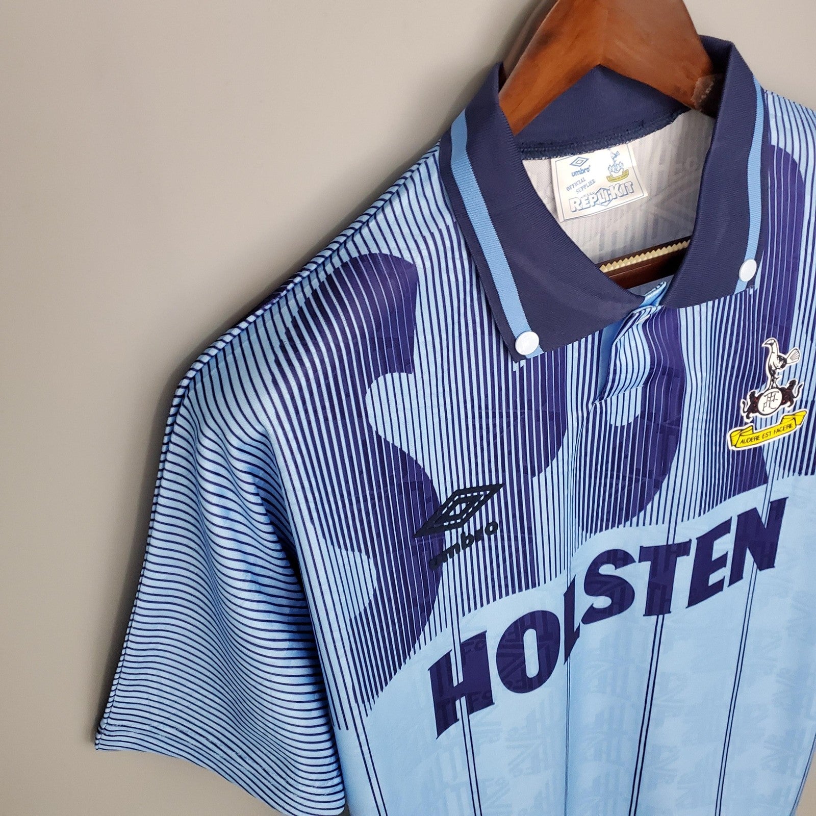 Retro Tottenham Third Away
