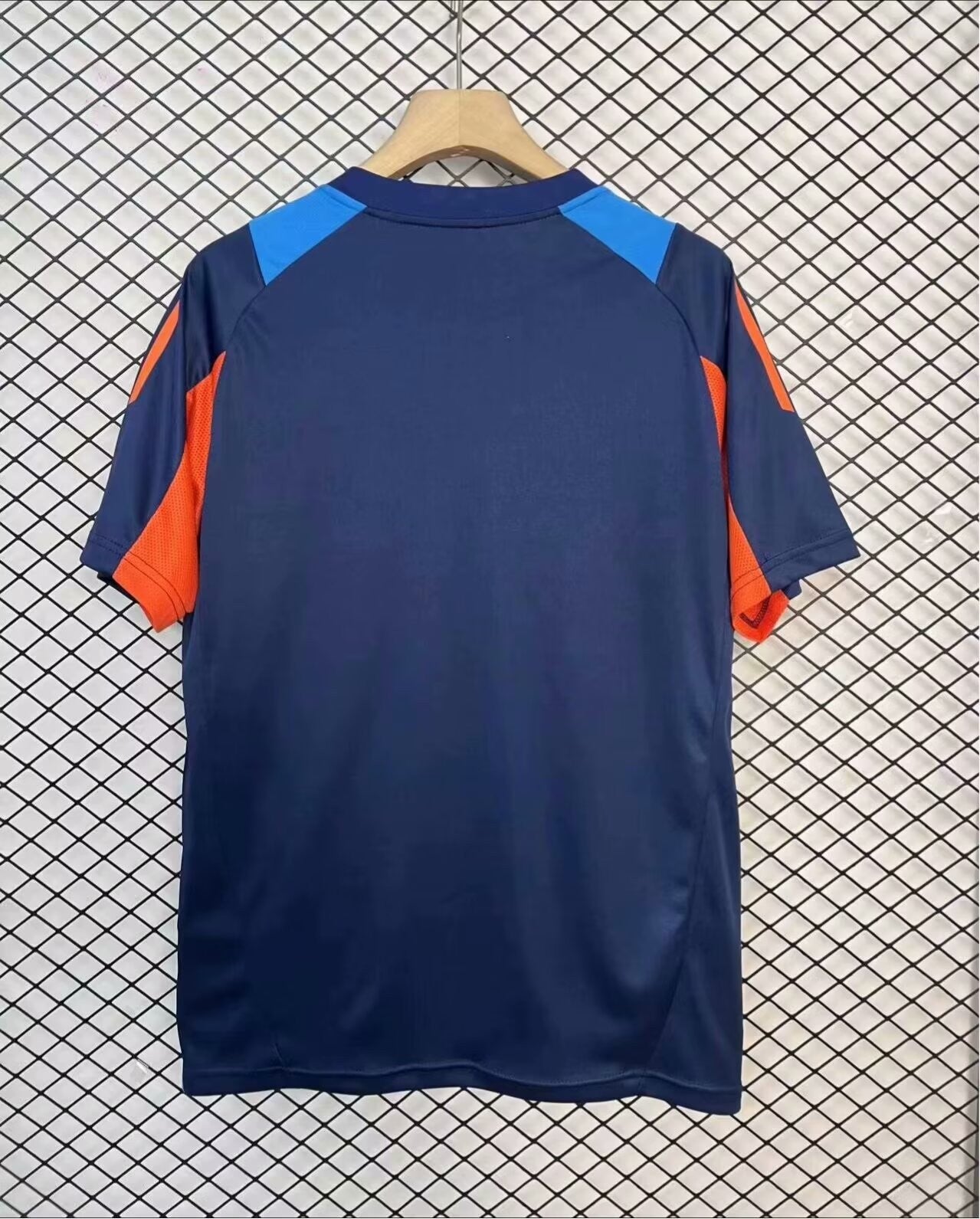 25 26 University of Chile Training Jersey 2