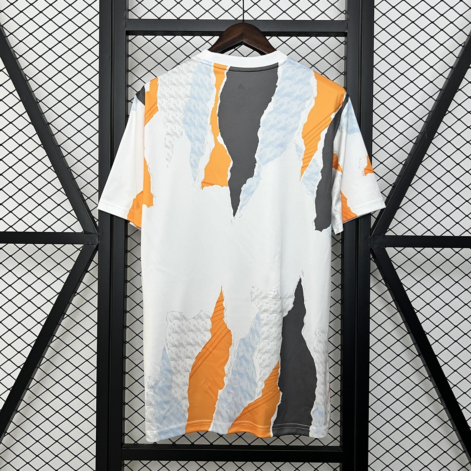 24 25 Real Madrid Training Suit