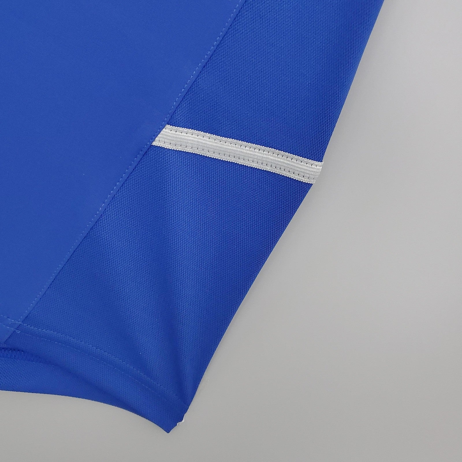 Retro M U 02 04 Away