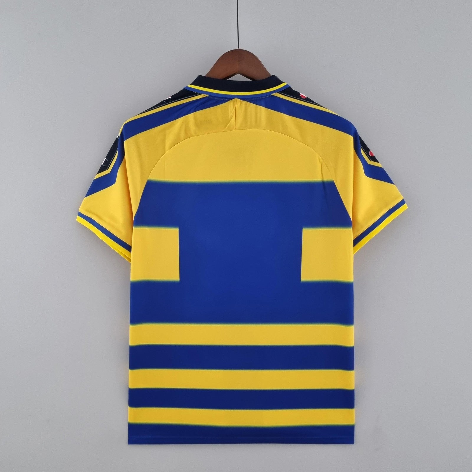 Retro Parma 99 00 Home