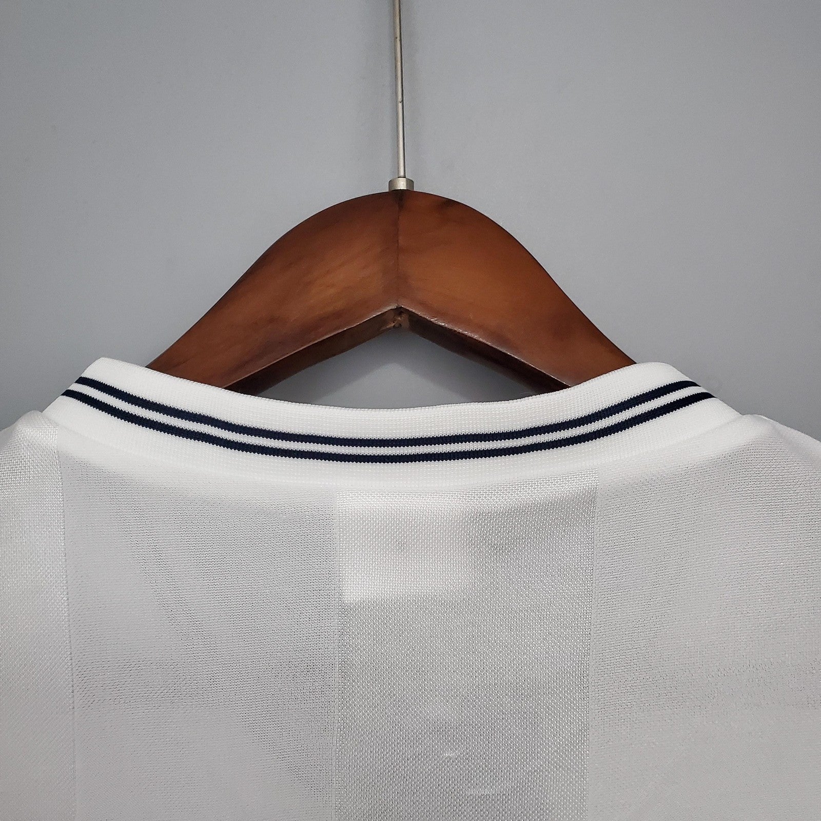 Retro Tottenham Home