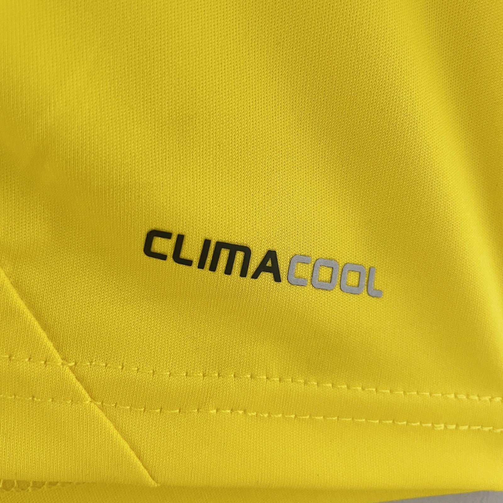 Retro Real Madrid Goalkeeper Yellow