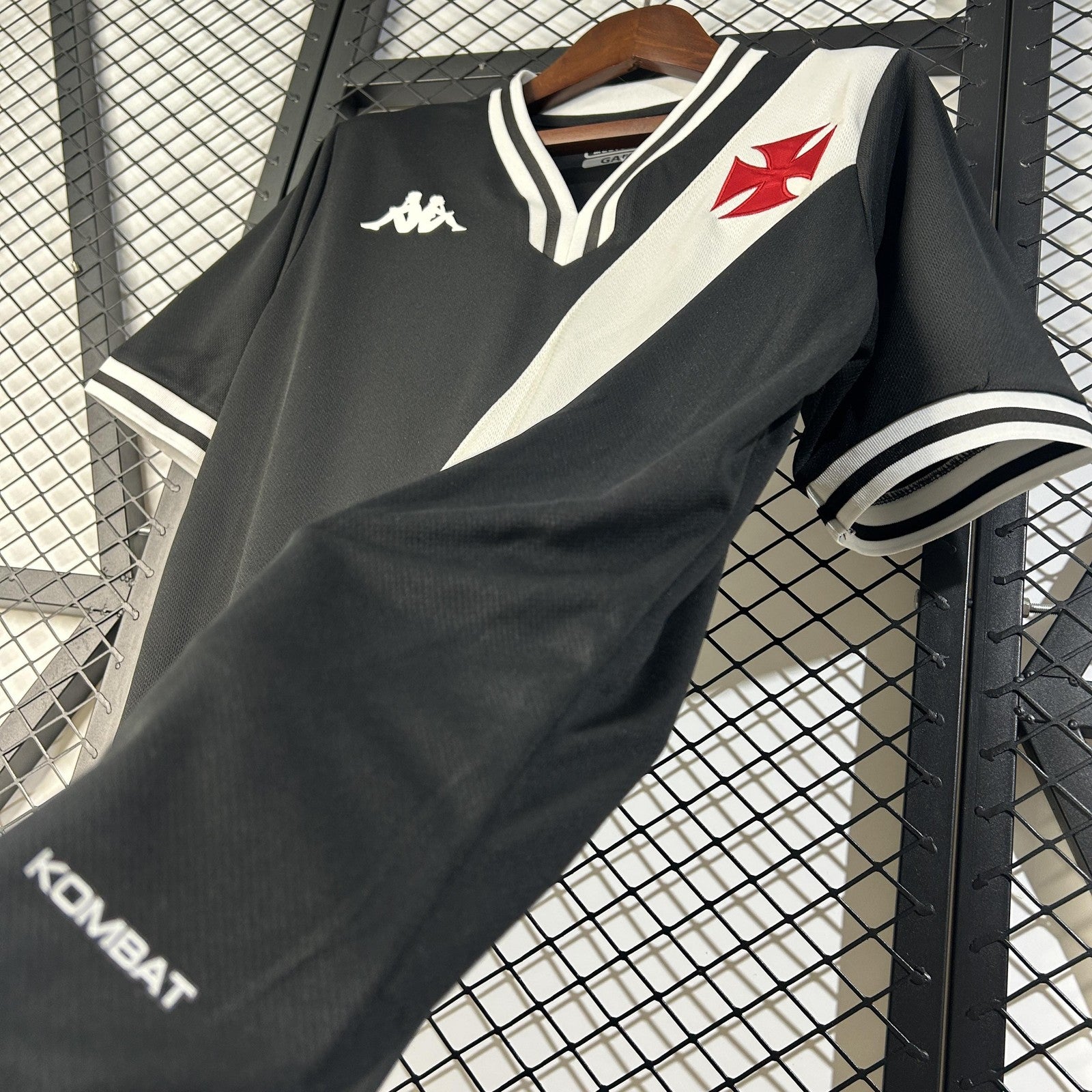 25 26 Vasco Da Gama Black Jersey