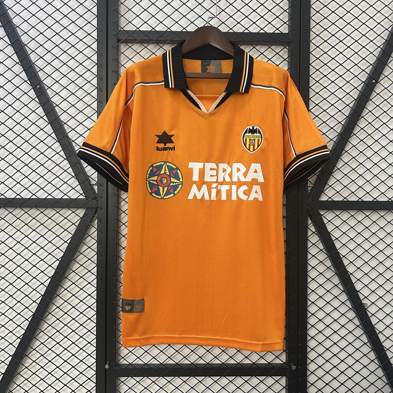 Retro Valencia Away
