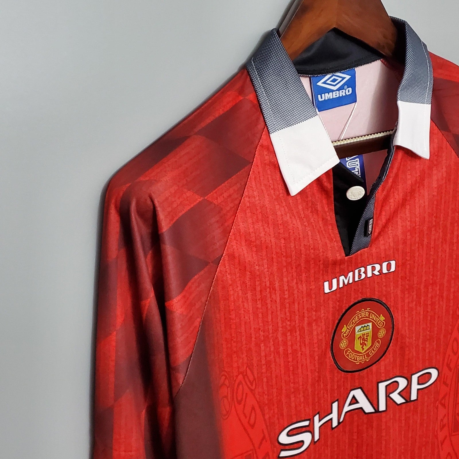 Retro Long Sleeve 1996 M U Home