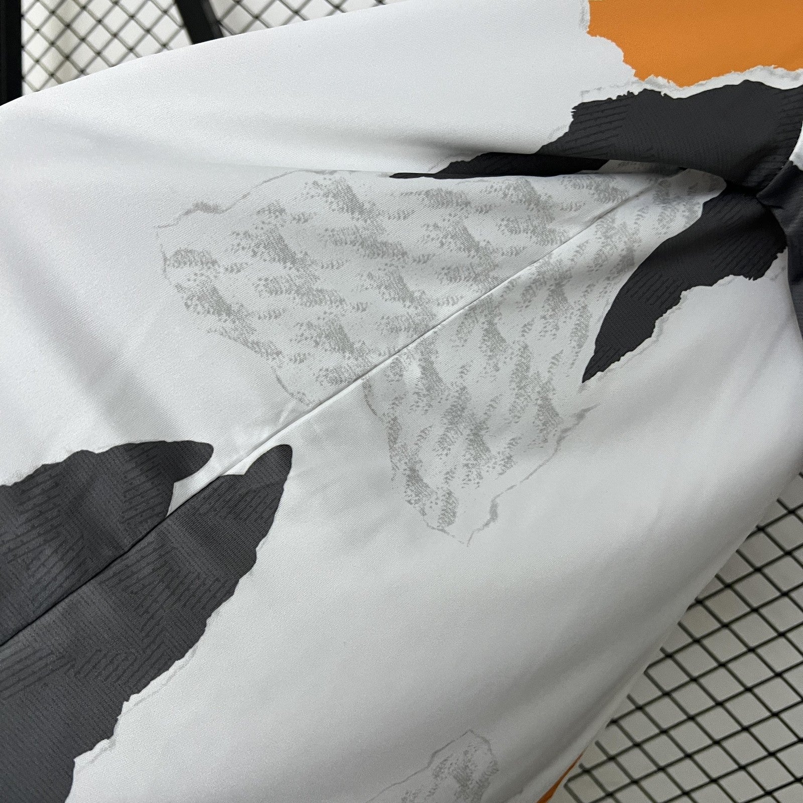 24 25 Real Madrid Training Suit