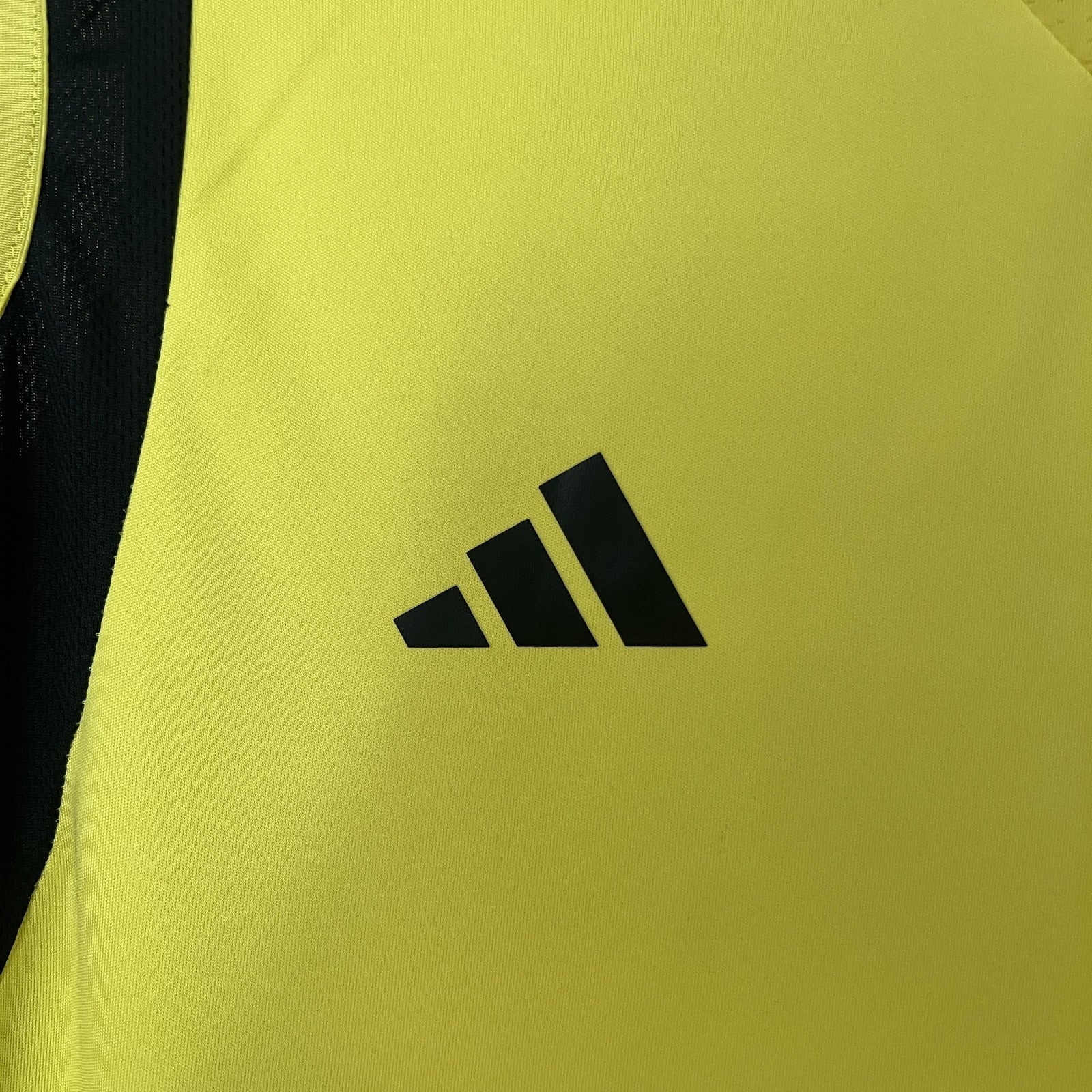 24 25 Vest Flamenco Training Wear Yellow