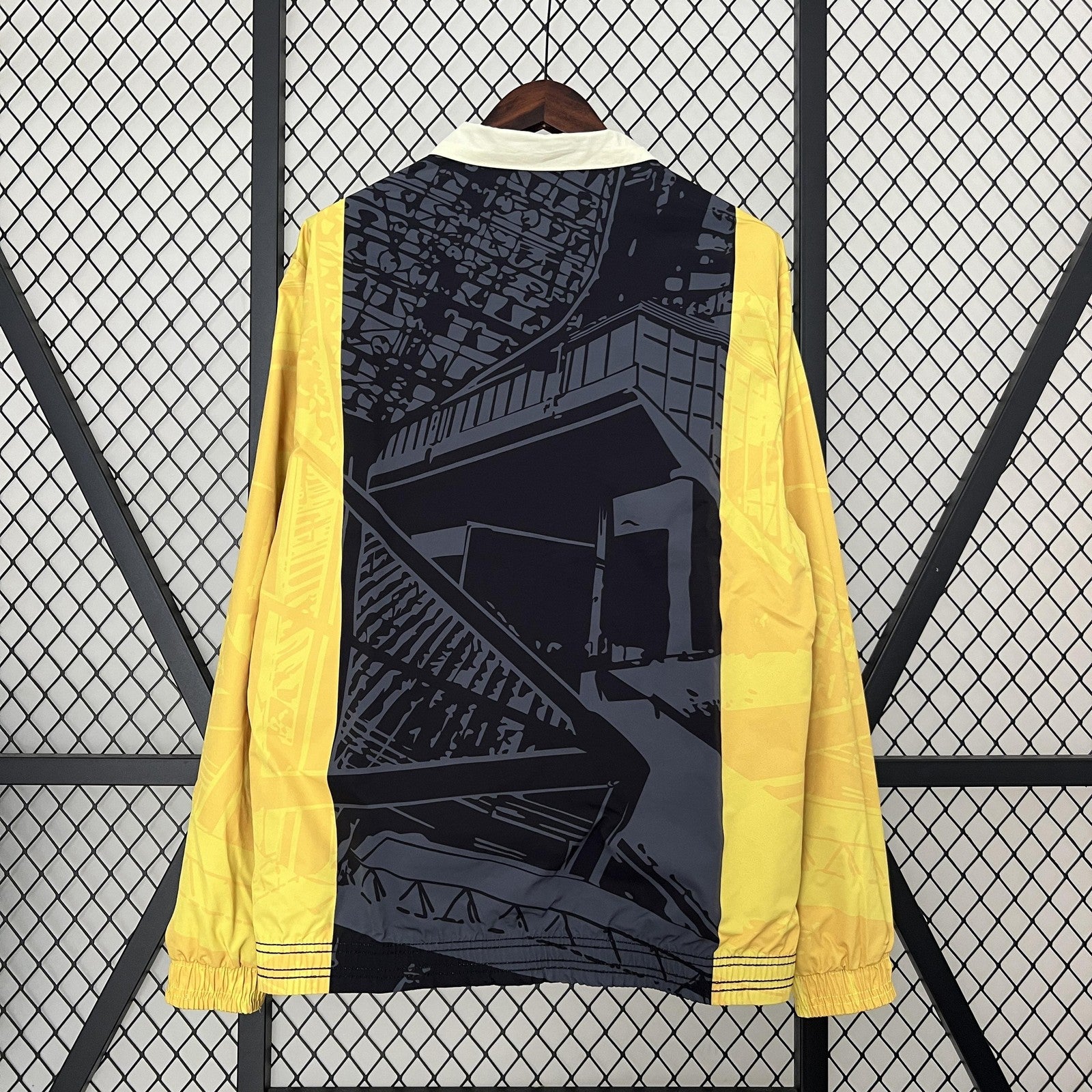 24 25 Fluminese Trench Coat Reversible