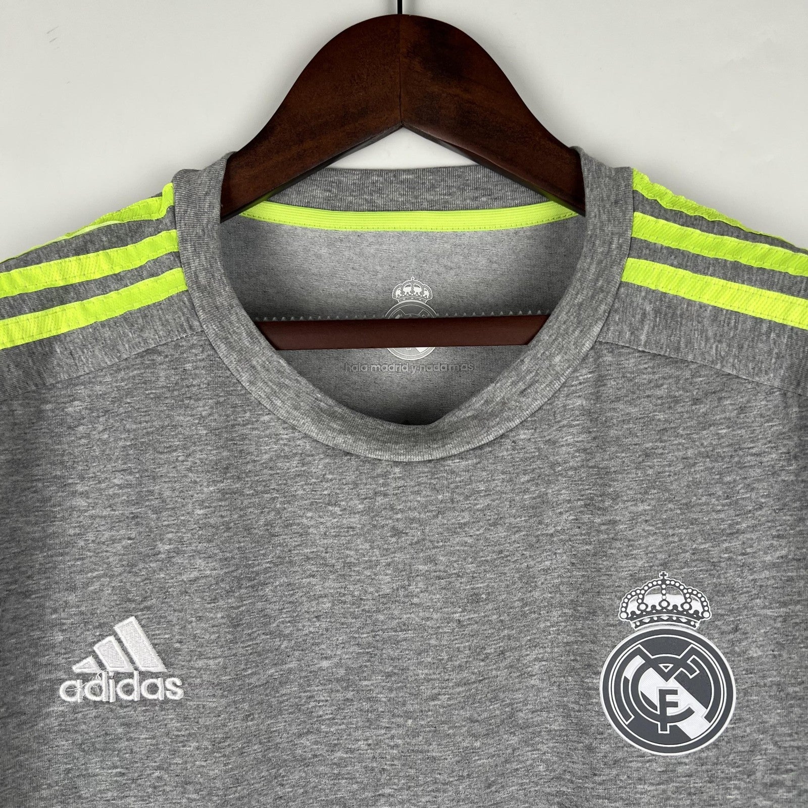 Retro Real Madrid 15 16 Away