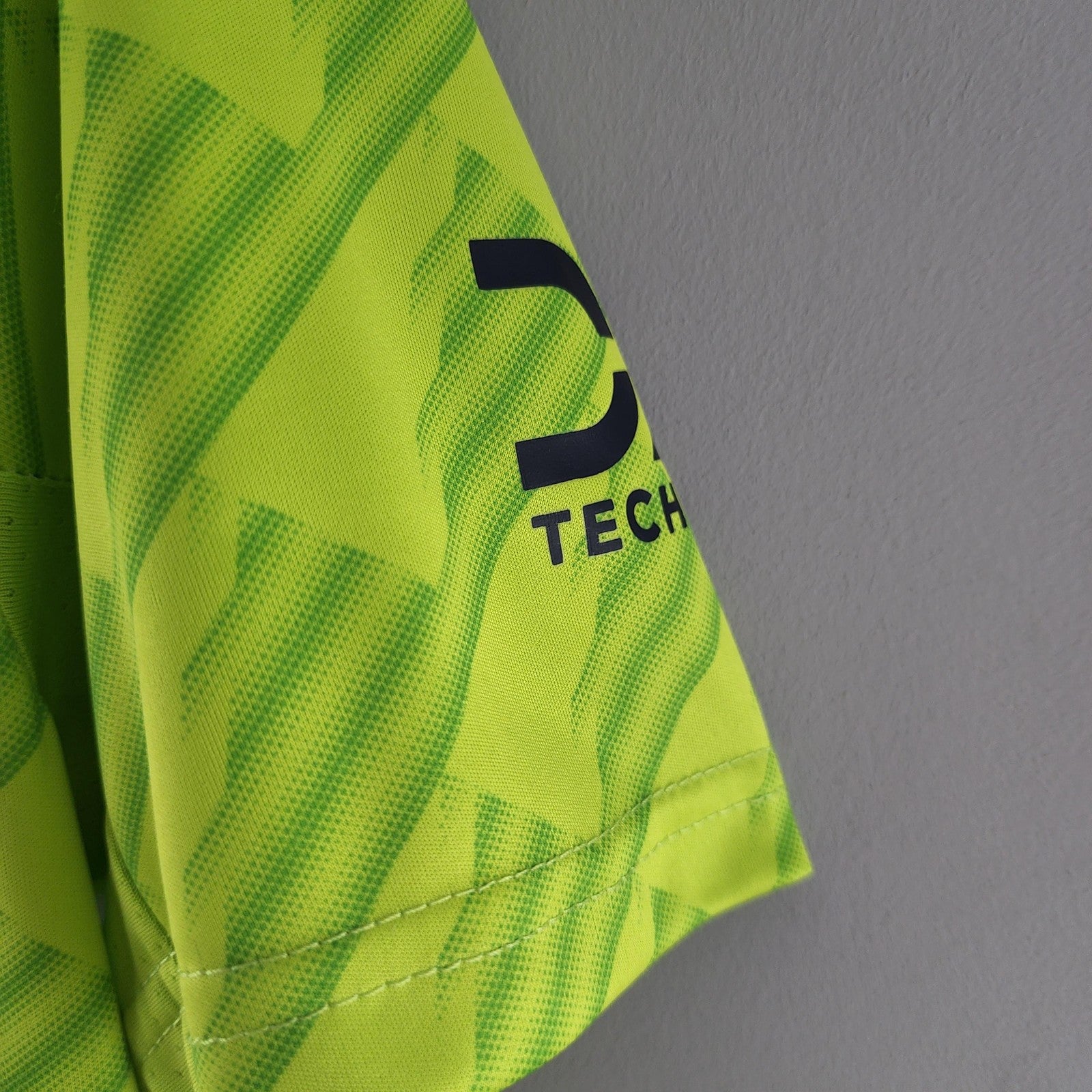 22 23 M U Third Away