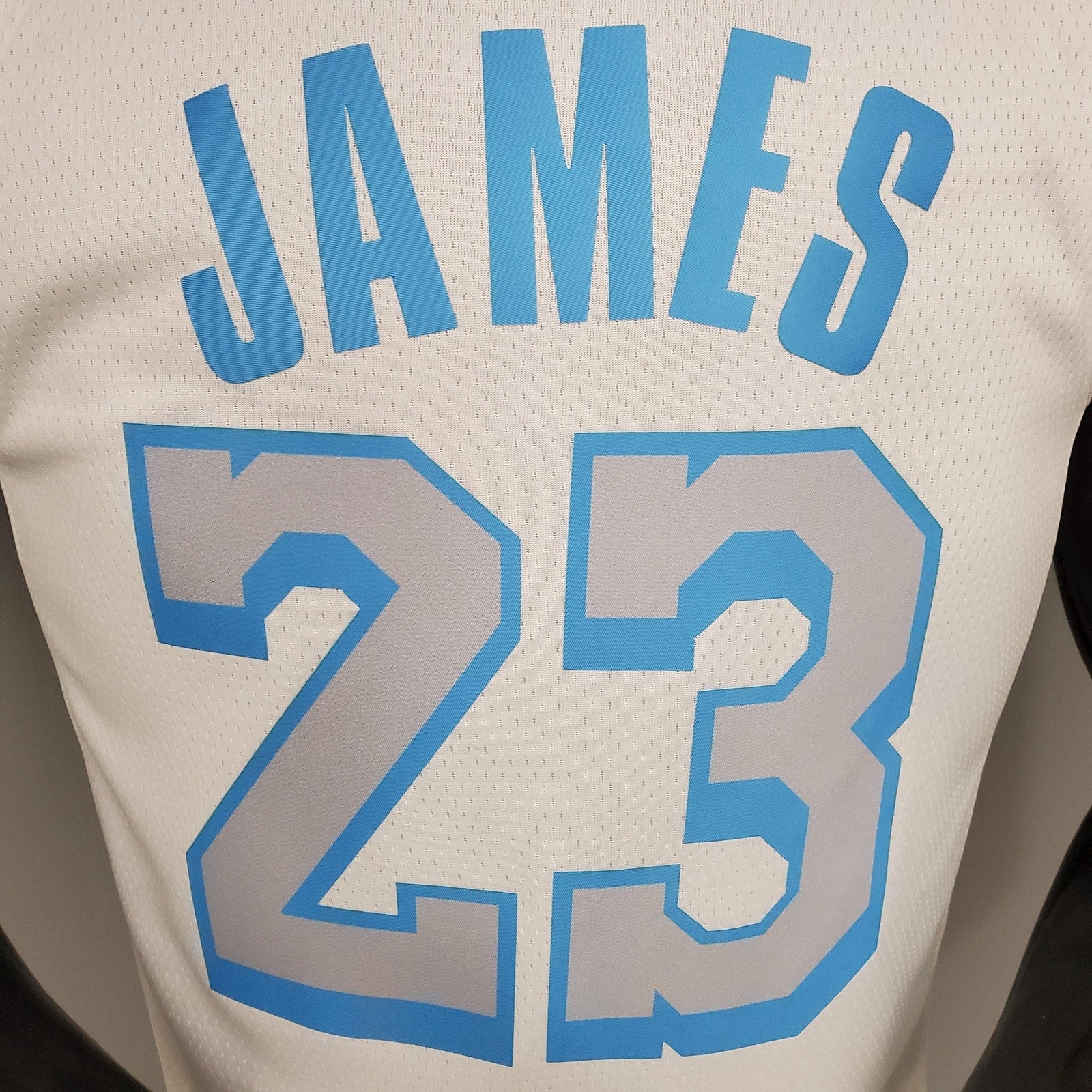 New Lakers James #23 Crew Neck Retro Limited Edition White