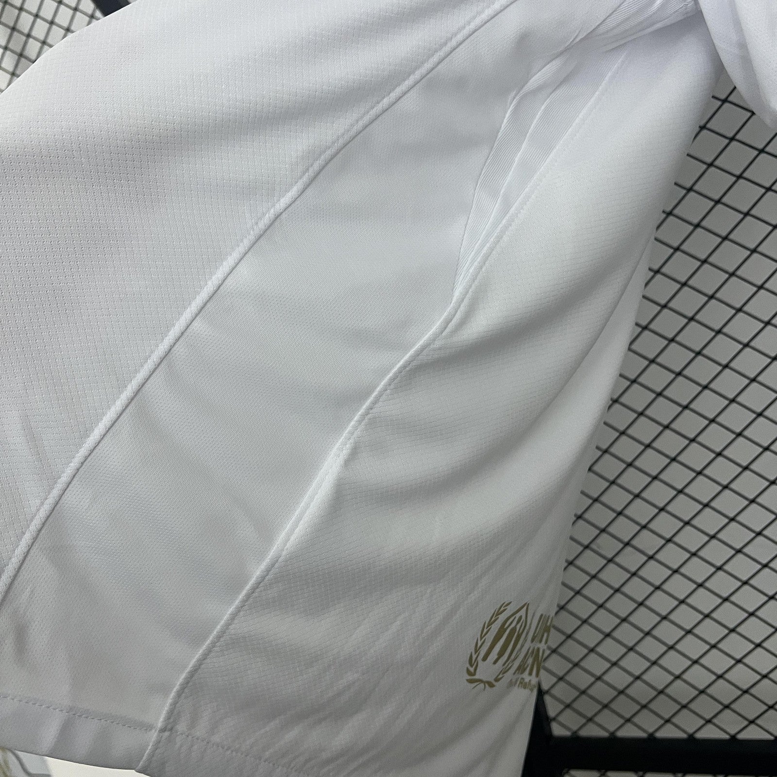 25 26 Barcelona Joint Edition