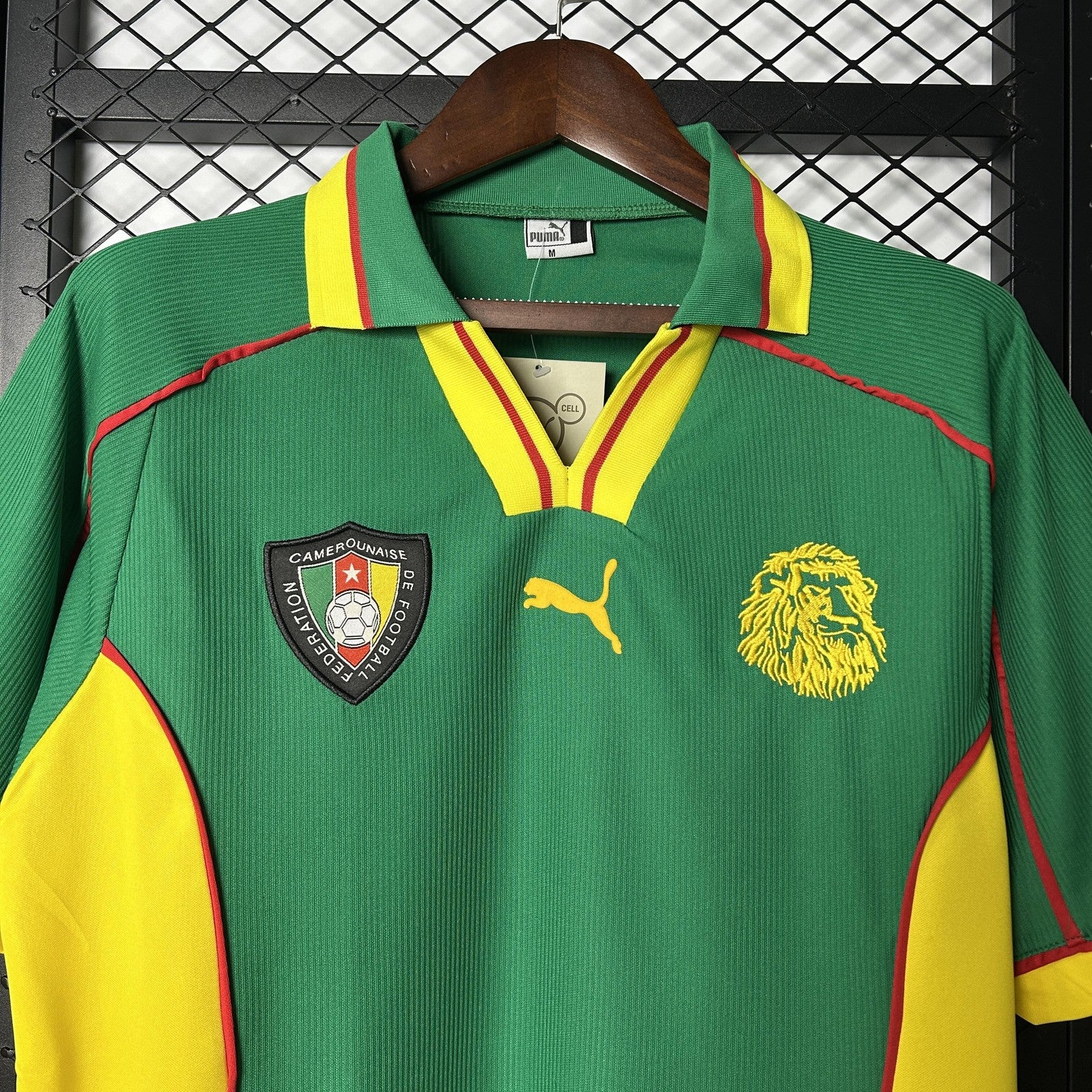 Retro Cameroon 1998 Home