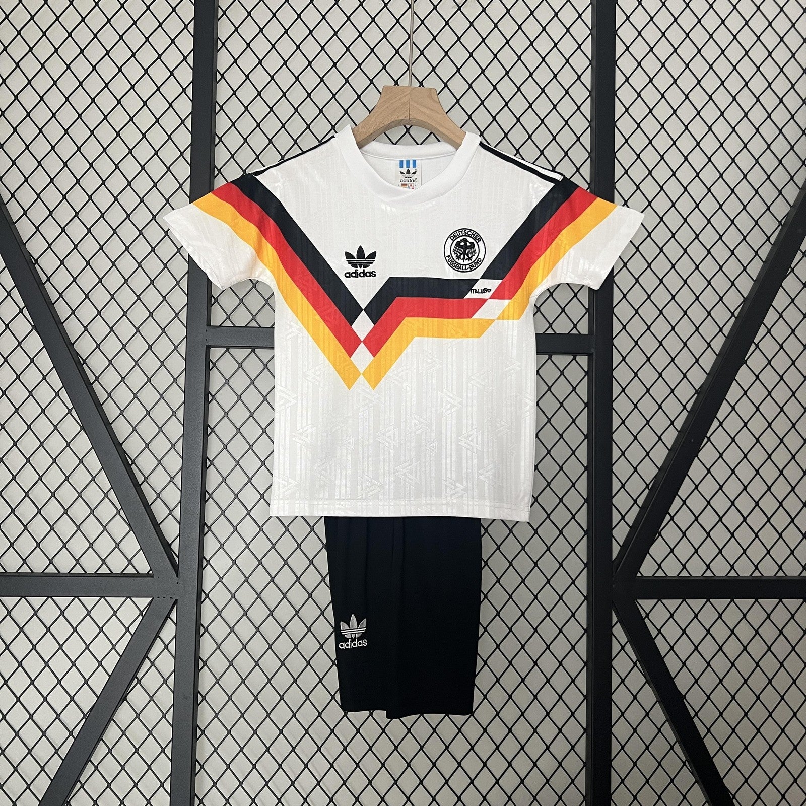 Kids Germany 1990 Home