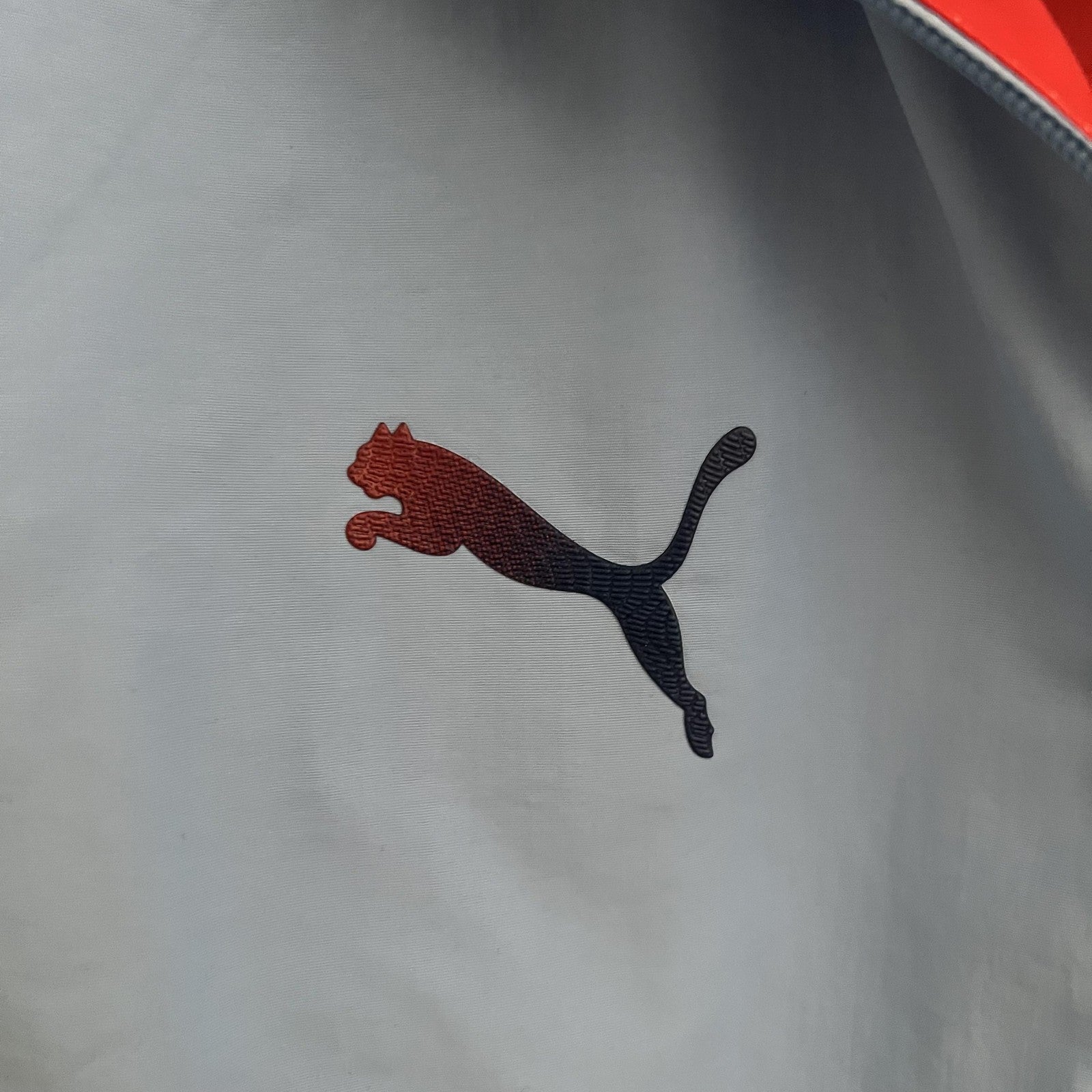 23 24 C D Guadalajara (women) Trench Coat Reversible