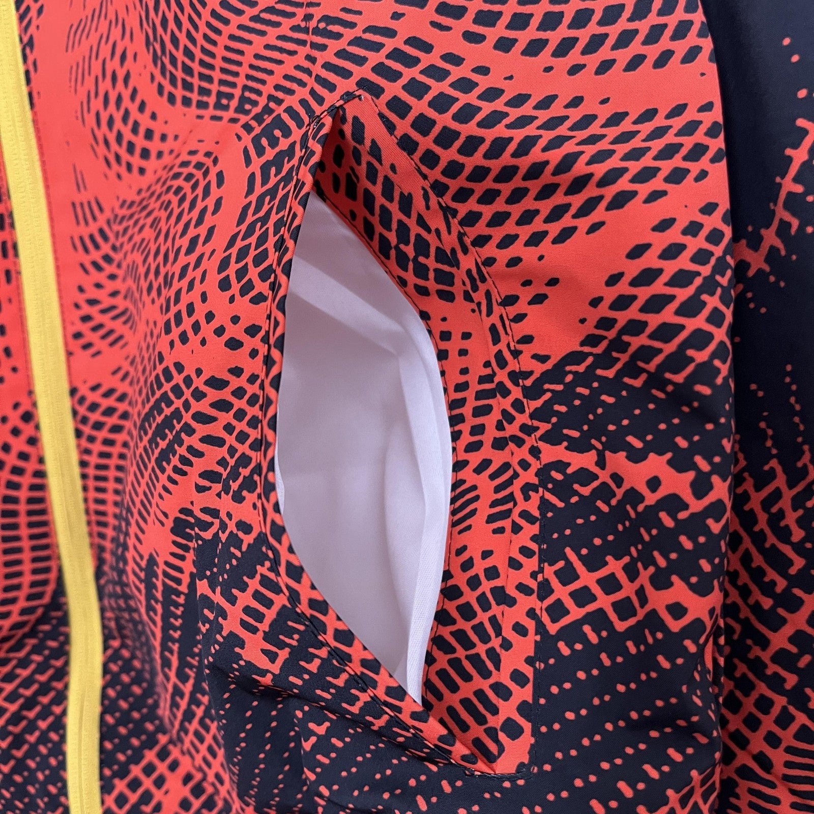 24 25 Real Madrid Trench Coat Reversible 2