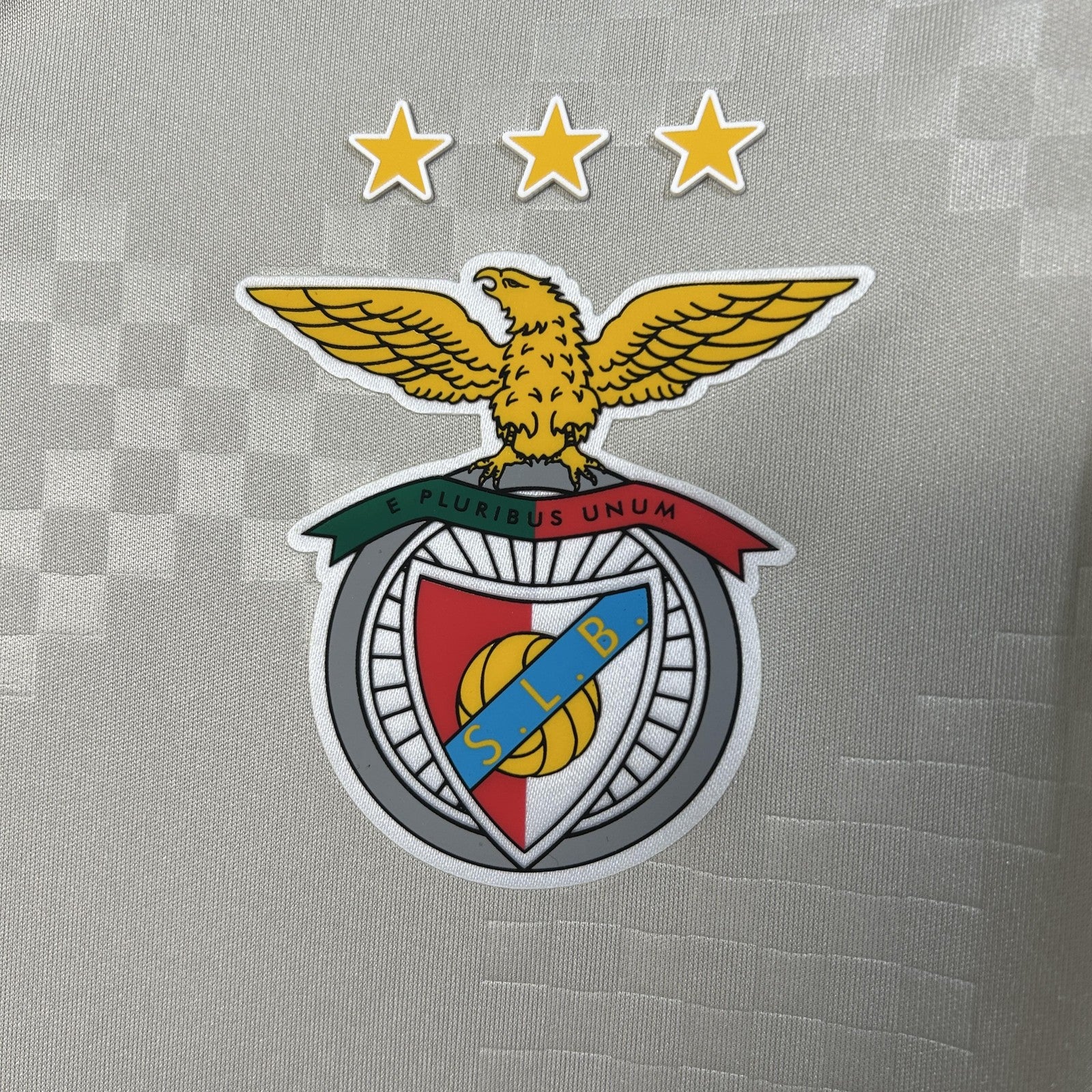 25 26 Benfica Away