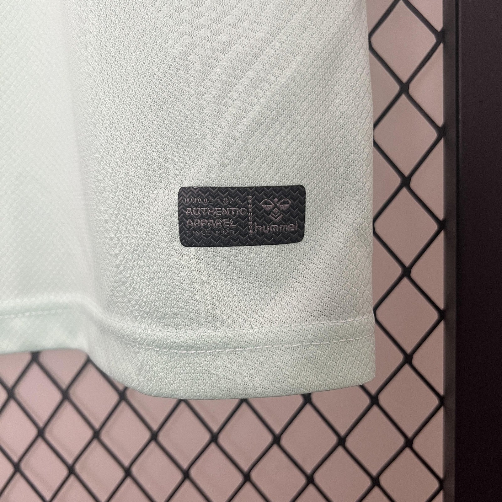 24 25 Las Palmas Third Away