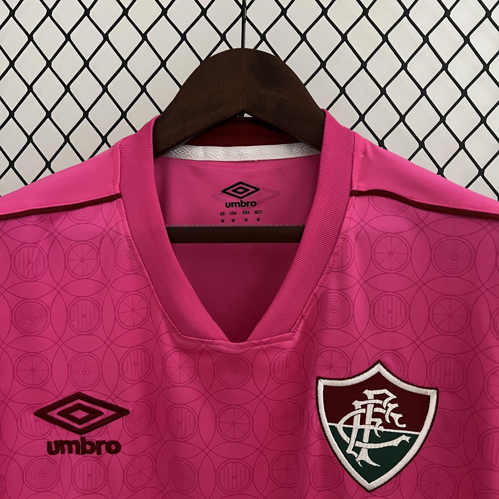 23 24 Fluminense Pink