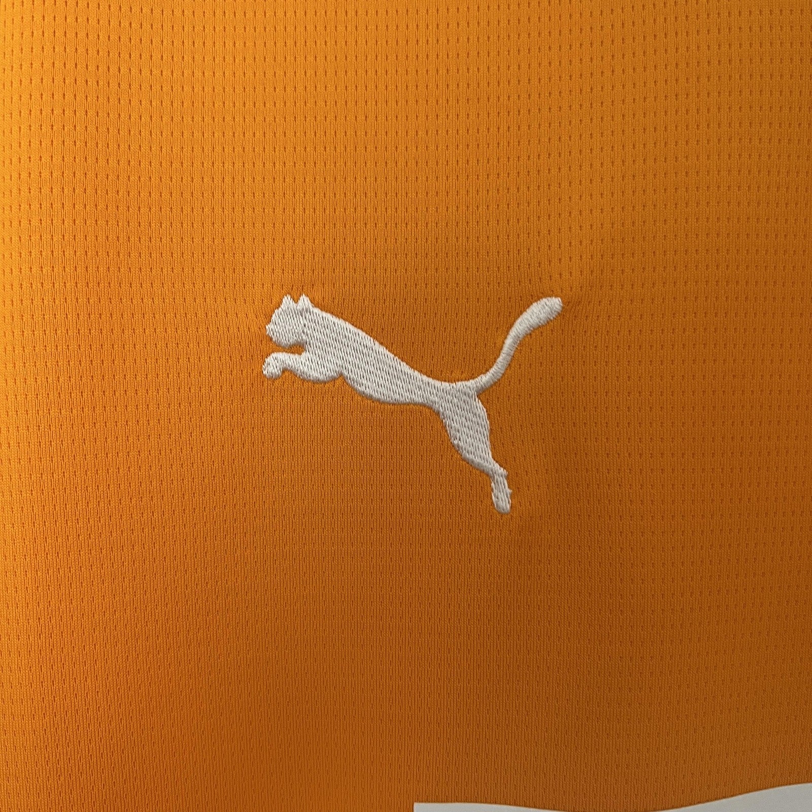 24 25 Valencia Third Away