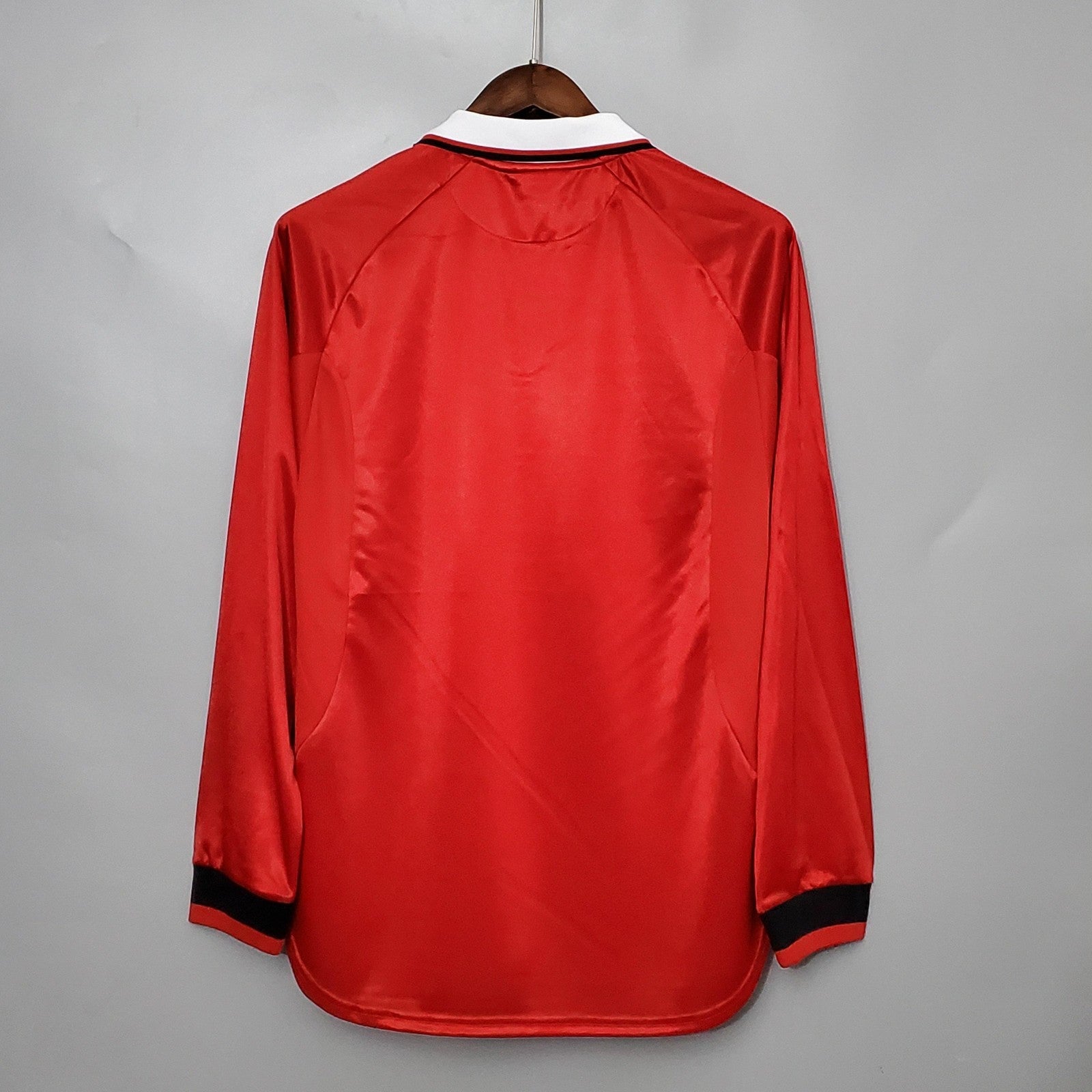 Retro Long Sleeved M U Champions League Version Home