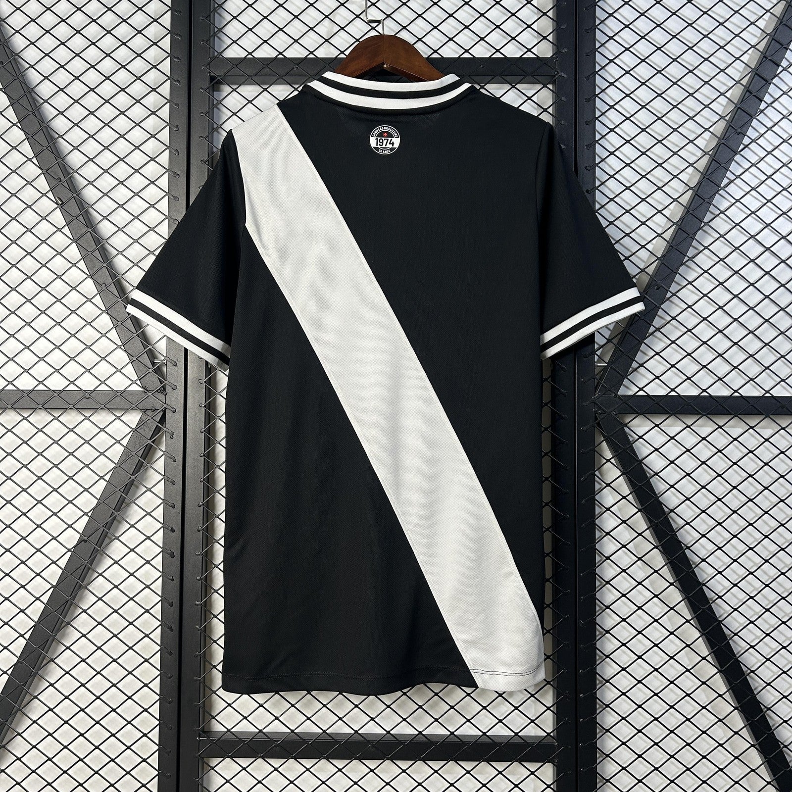 25 26 Vasco Da Gama Black Jersey
