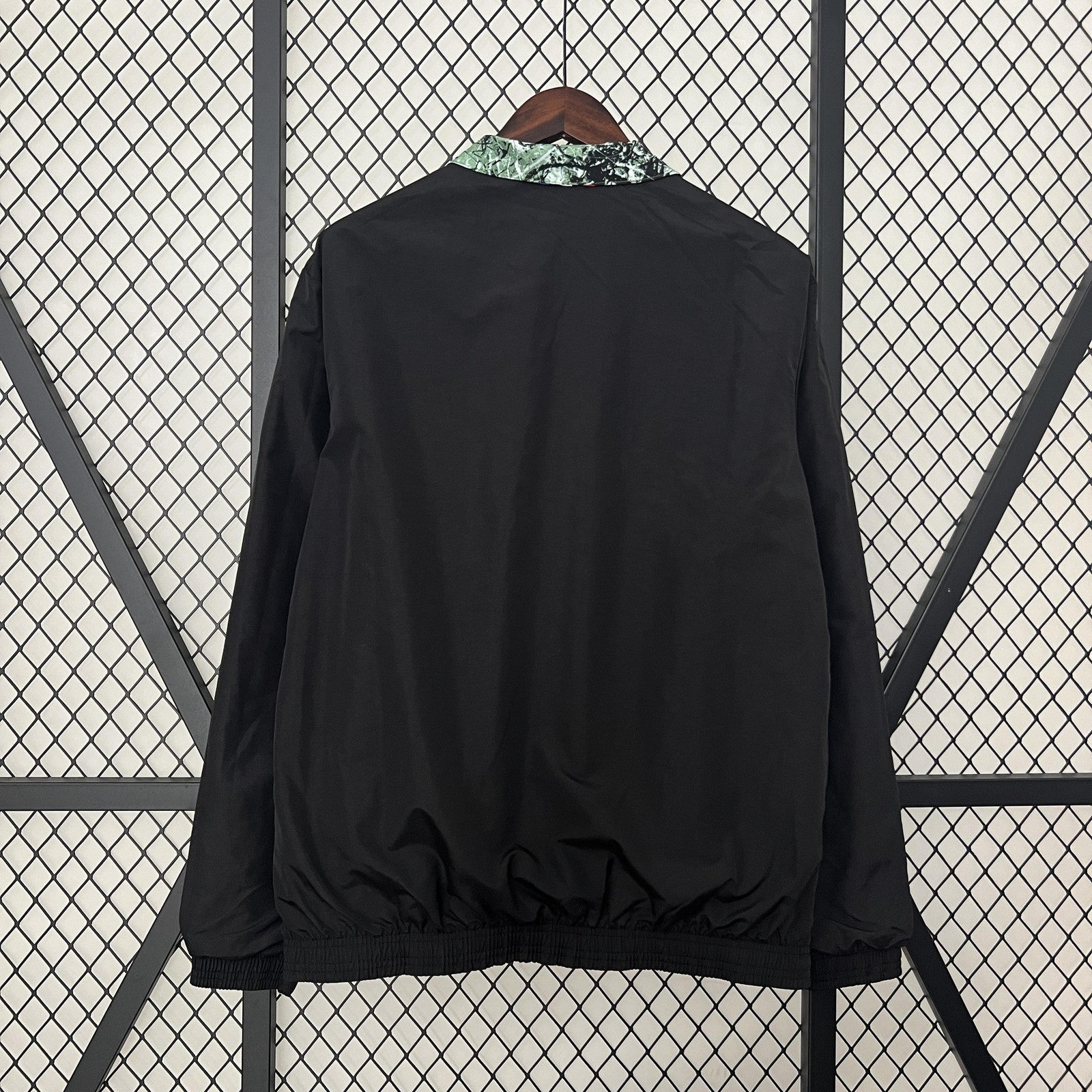 24 25 M U Trench Coat Reversible 4