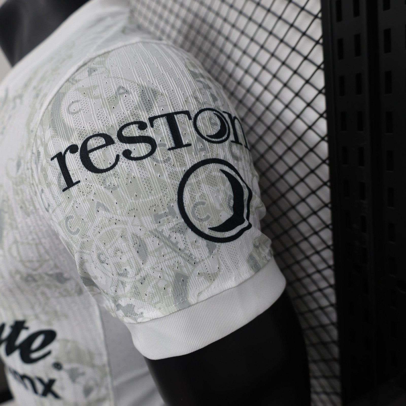 24 25 Player America White