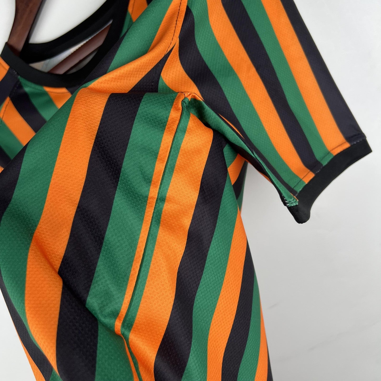 23 24 Venice Training Wear