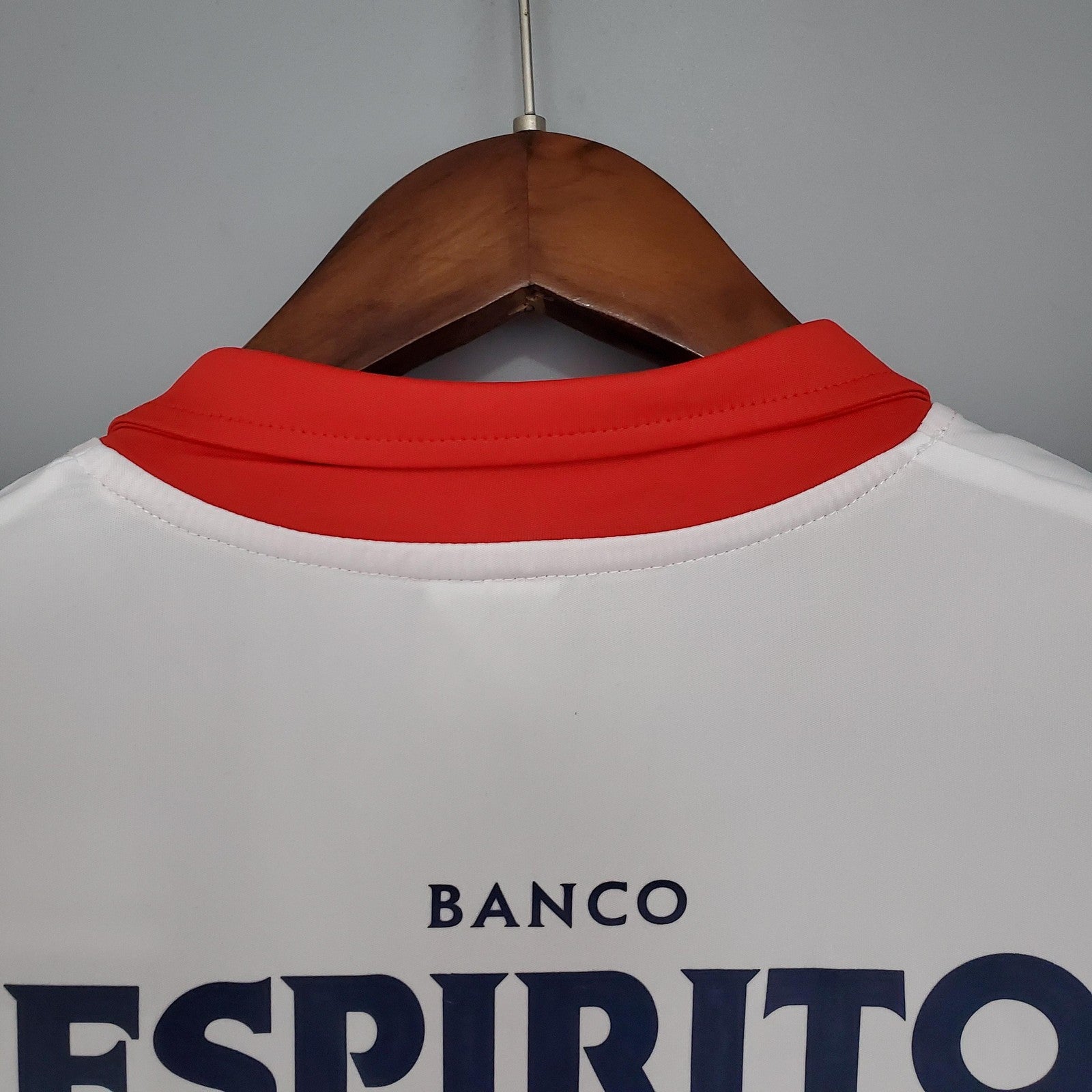 Retro Benfica 04 05 Away