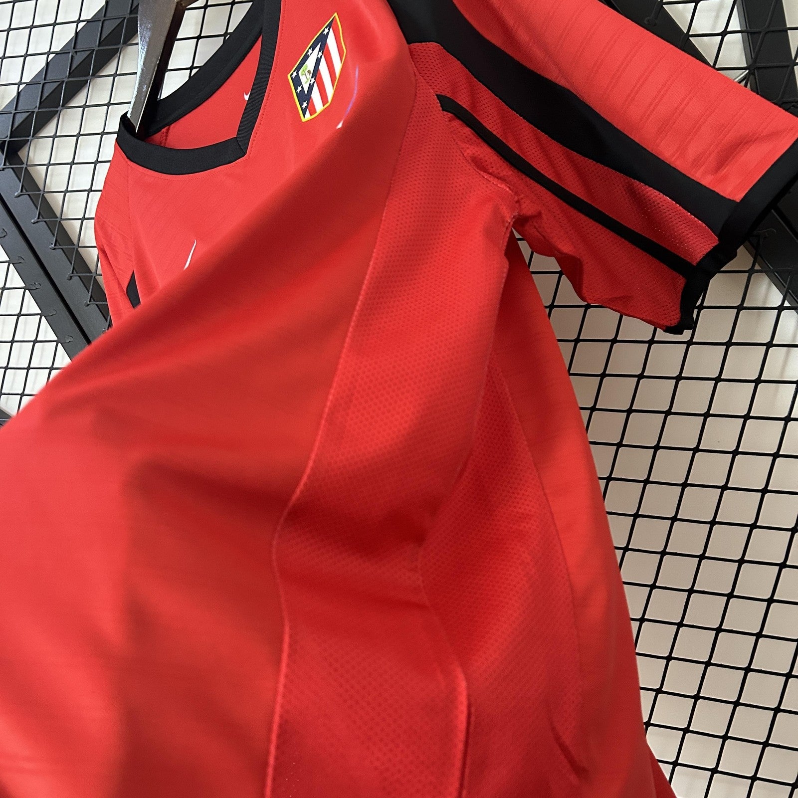 Retro Atletico Madrid 01 02 Away