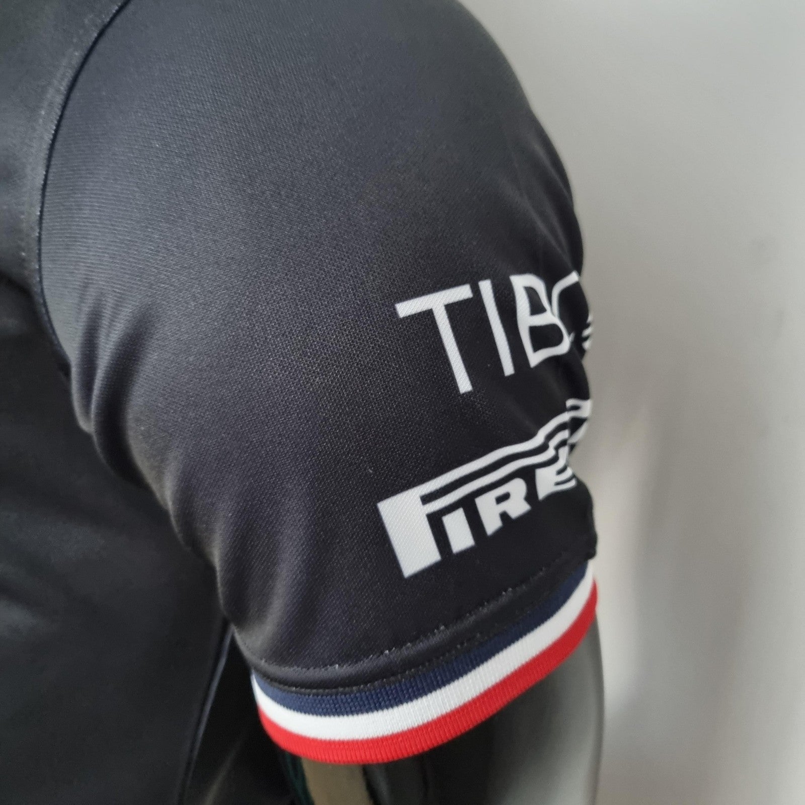 2022 F1 Formula One Mercedes Benz #63 Polo Black