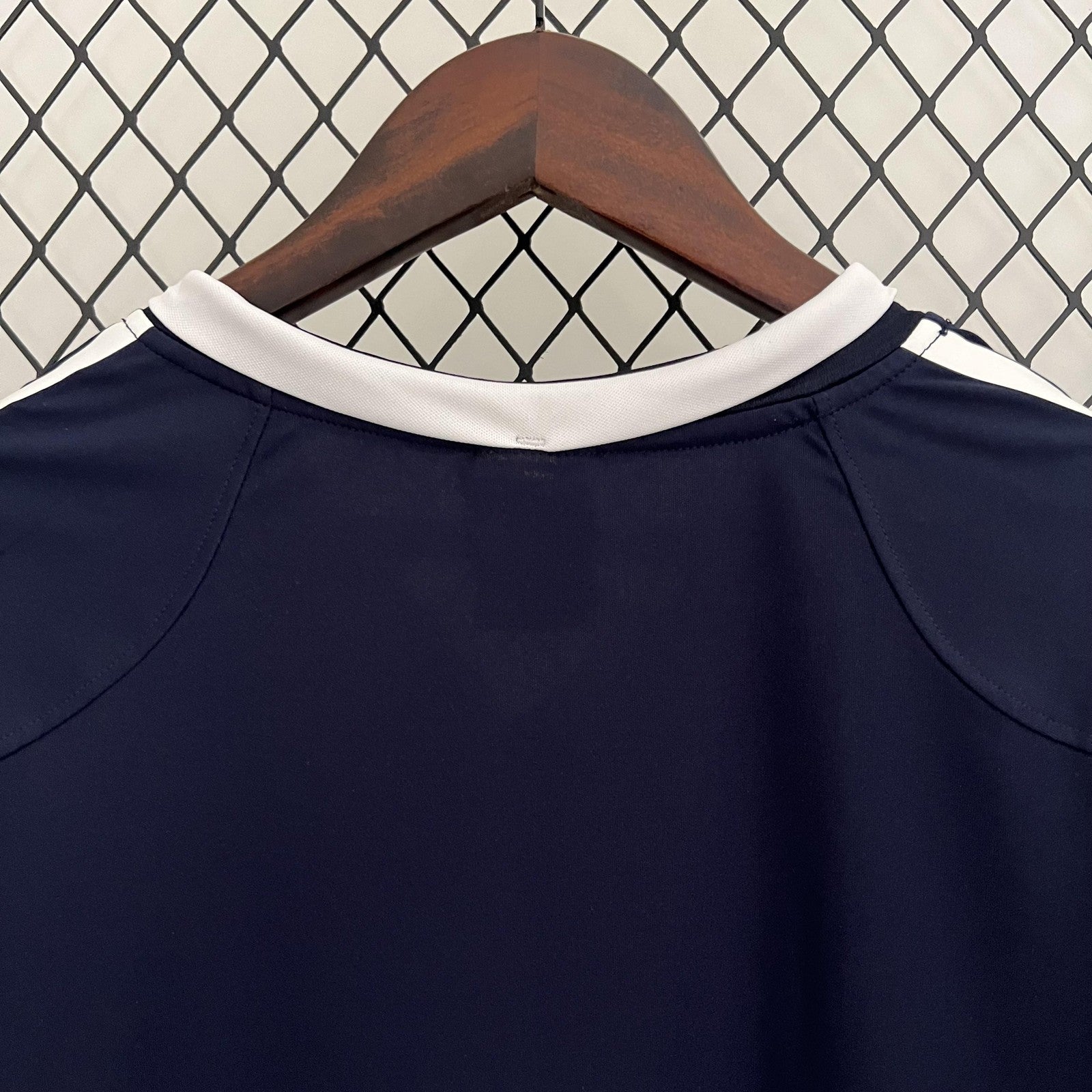 Retro Real Madrid 04 05 Away