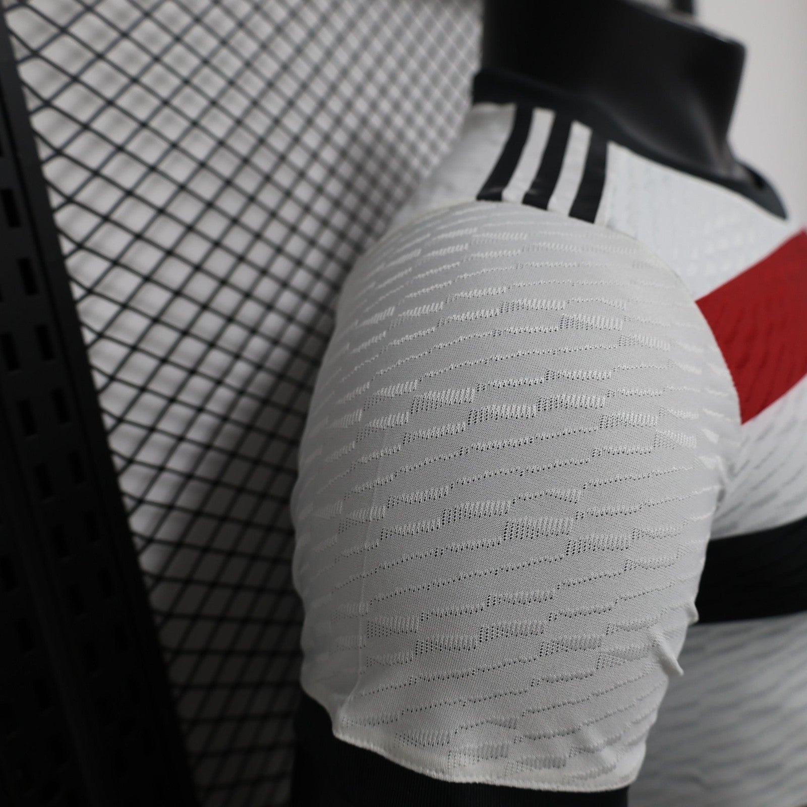 24 25 Player M U Third Away