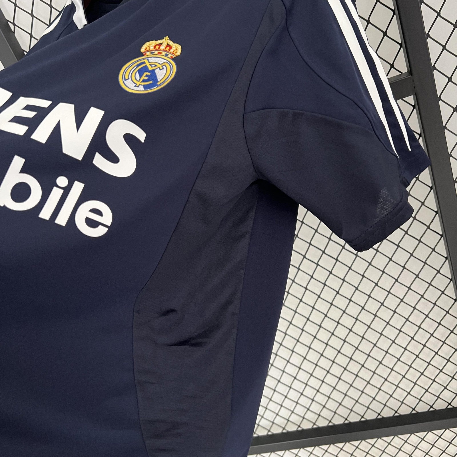 Retro Real Madrid 04 05 Away