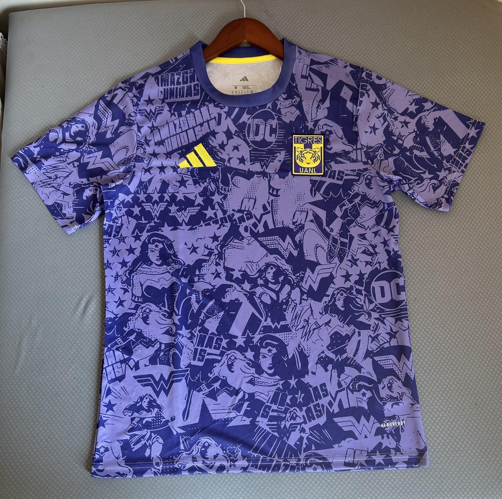 25 26 Tigers Pre Game Suit