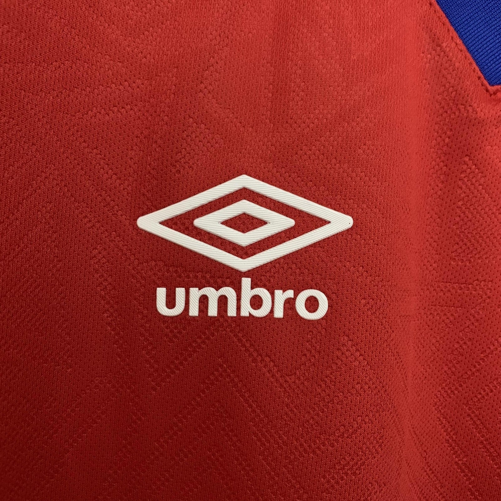 25 26 Uruguayan National Red