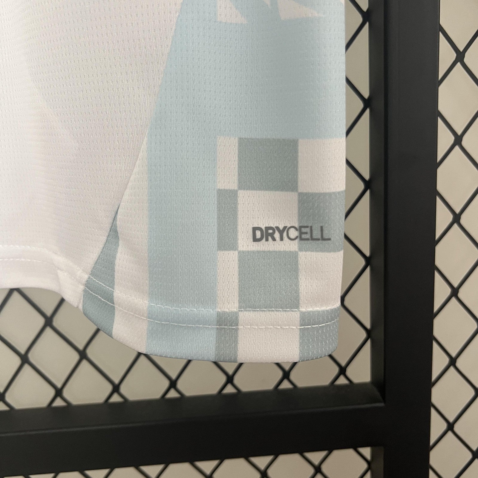 24 25 Marseille Home