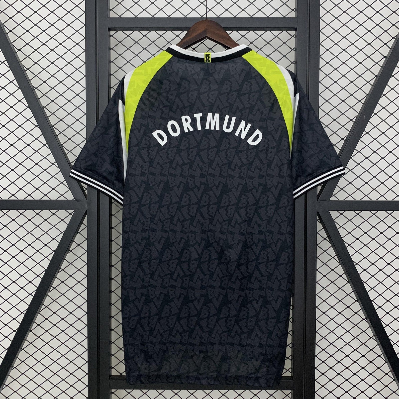 Retro Dortmund Away
