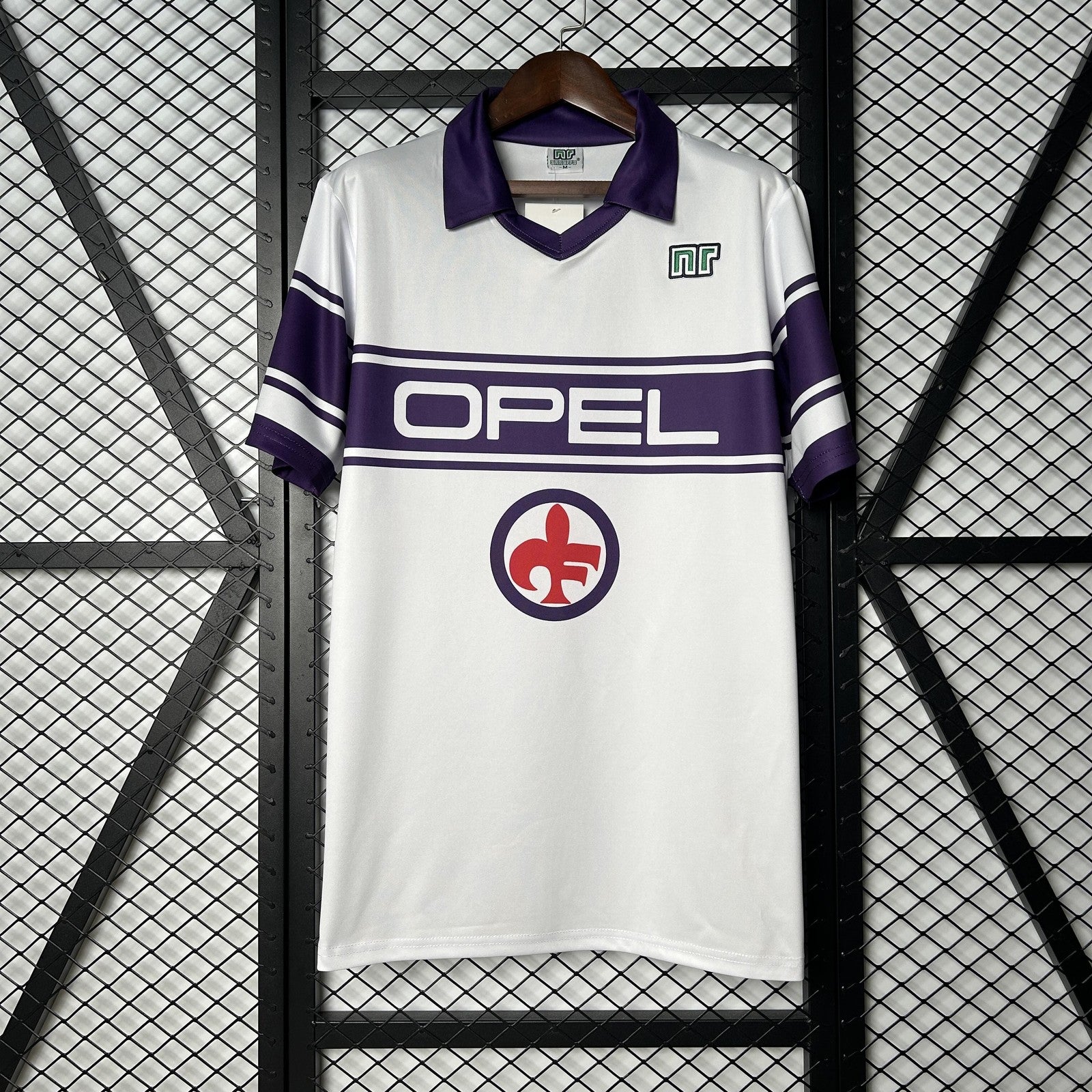Retro Florence Away