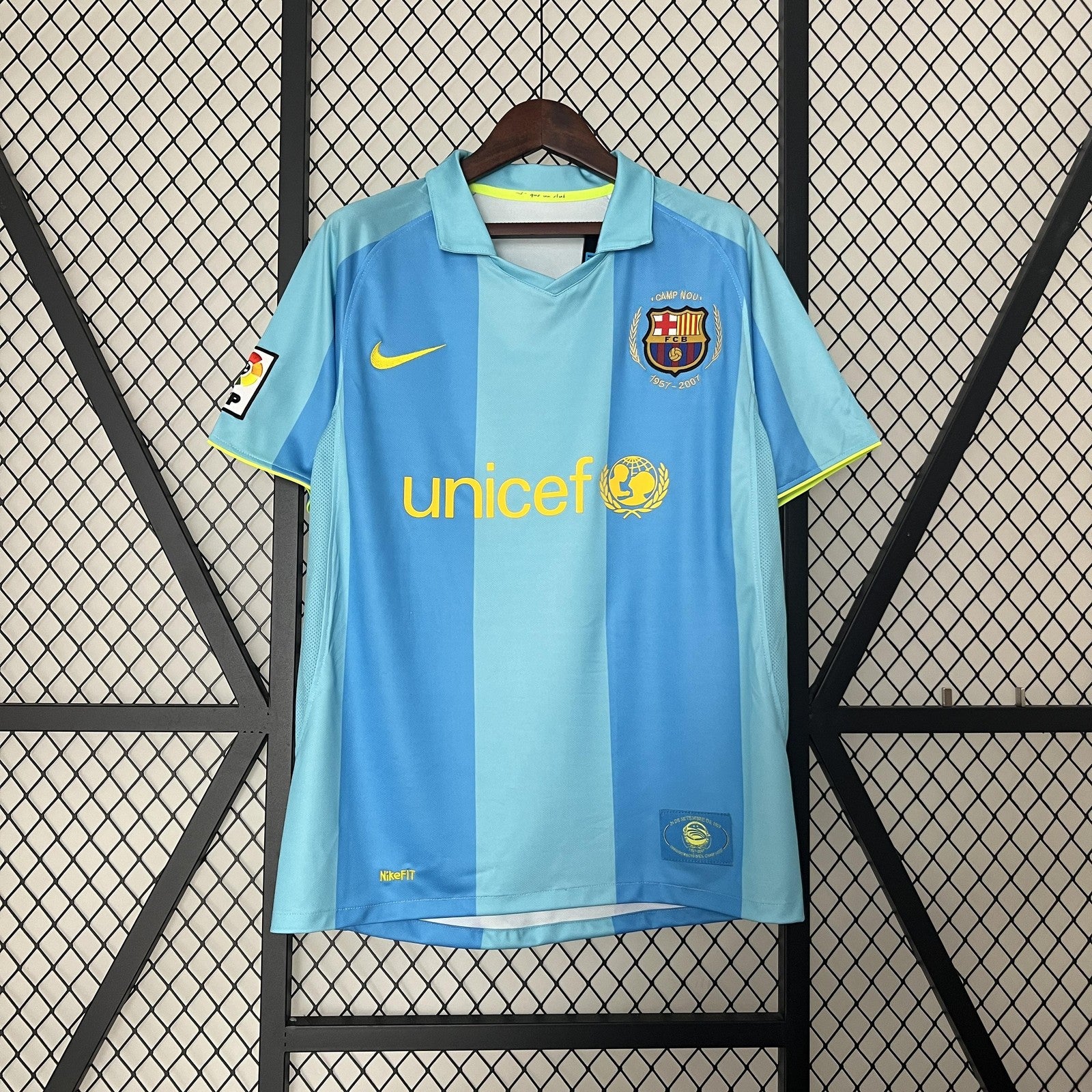 Retro Barcelona 07 08 Away