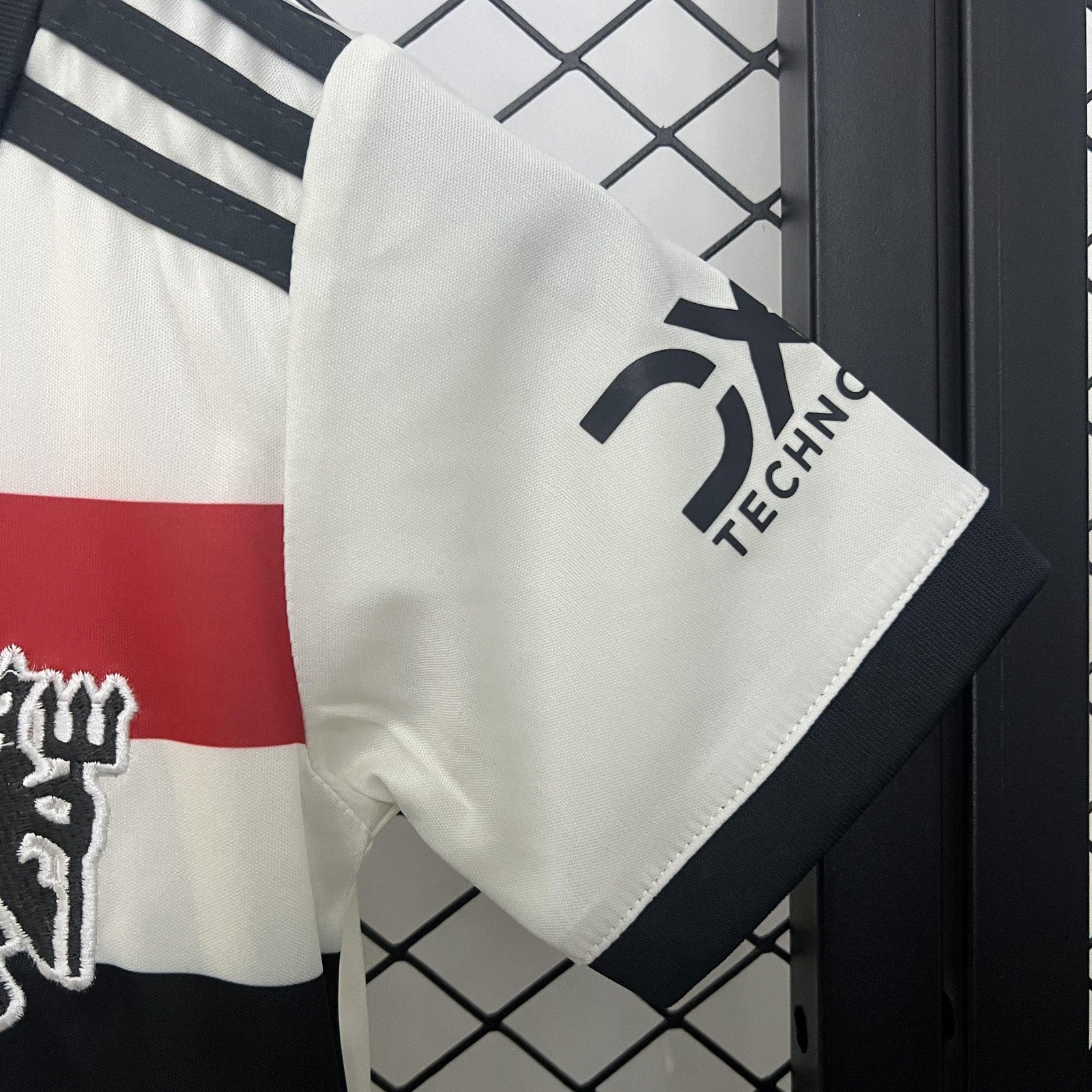 24 25 Kids M U Third Away