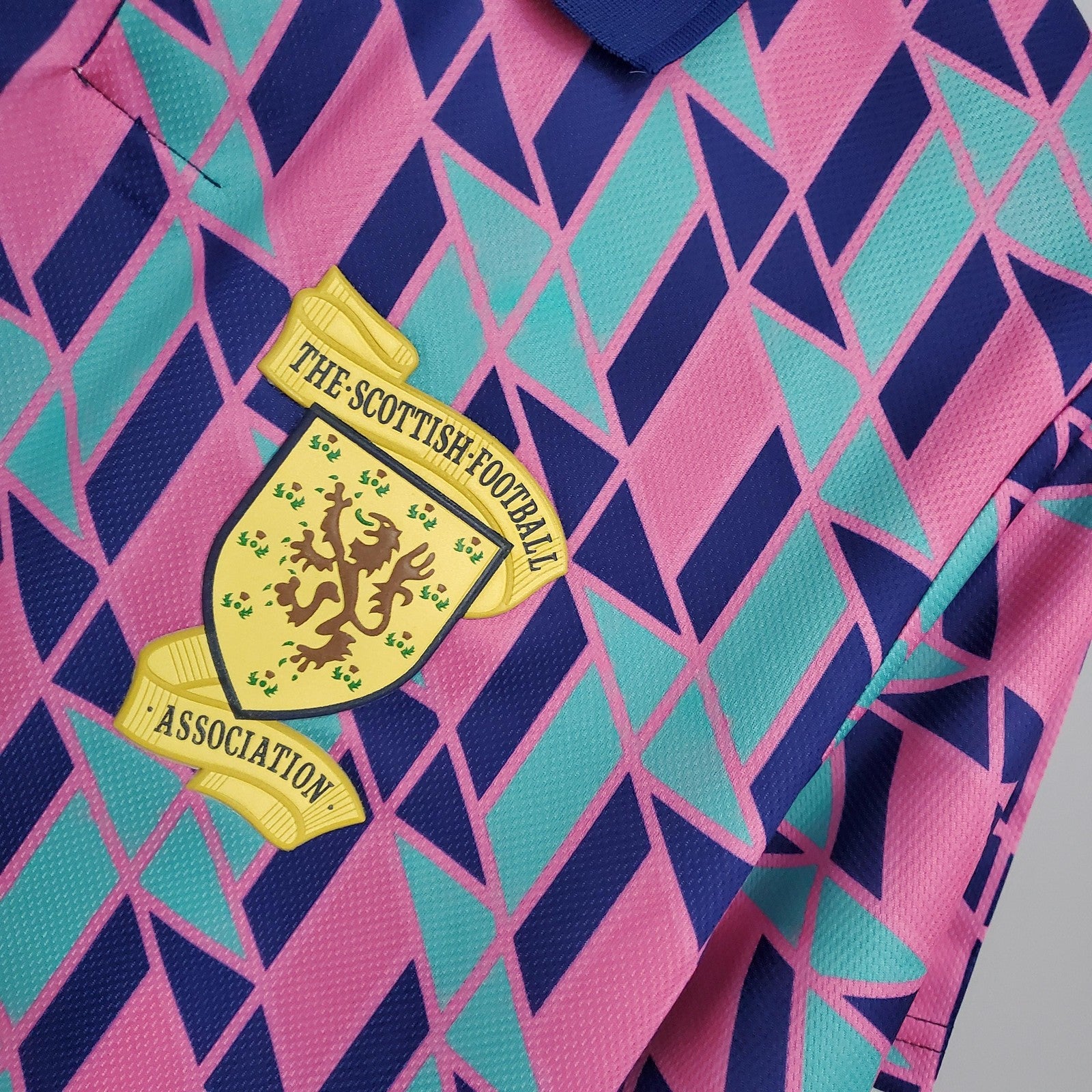 Retro Scotland Away
